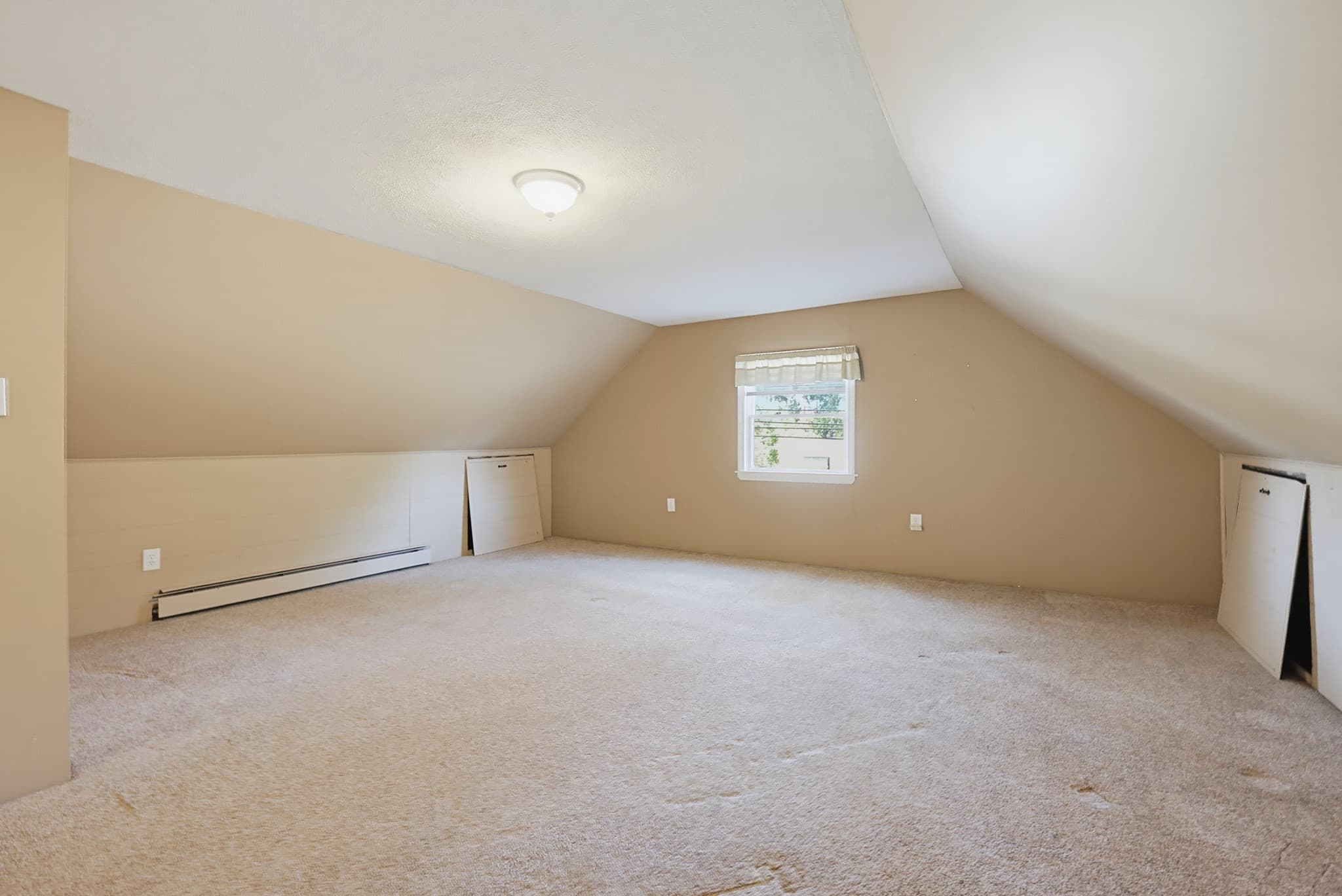 3 Family at 701 Pleasant, Norwood MA 02062, Norwood, photo 15 of 22