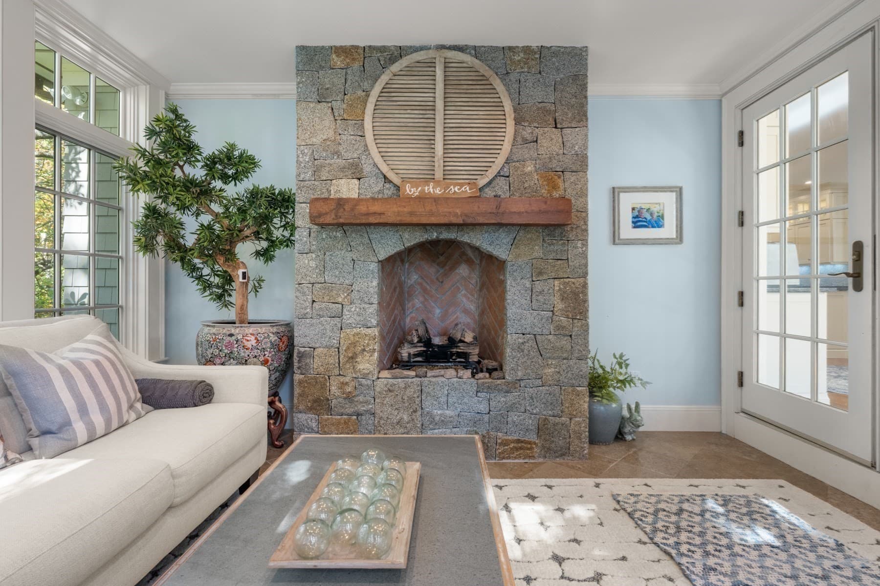 Single Family Residence at 11 Hart St, Beverly MA 01915, Beverly, photo 7 of 42