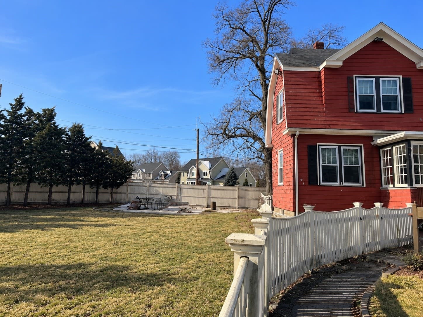 Single Family Residence at 93 Lowell St, Woburn MA 01801, Woburn, photo 3 of 5