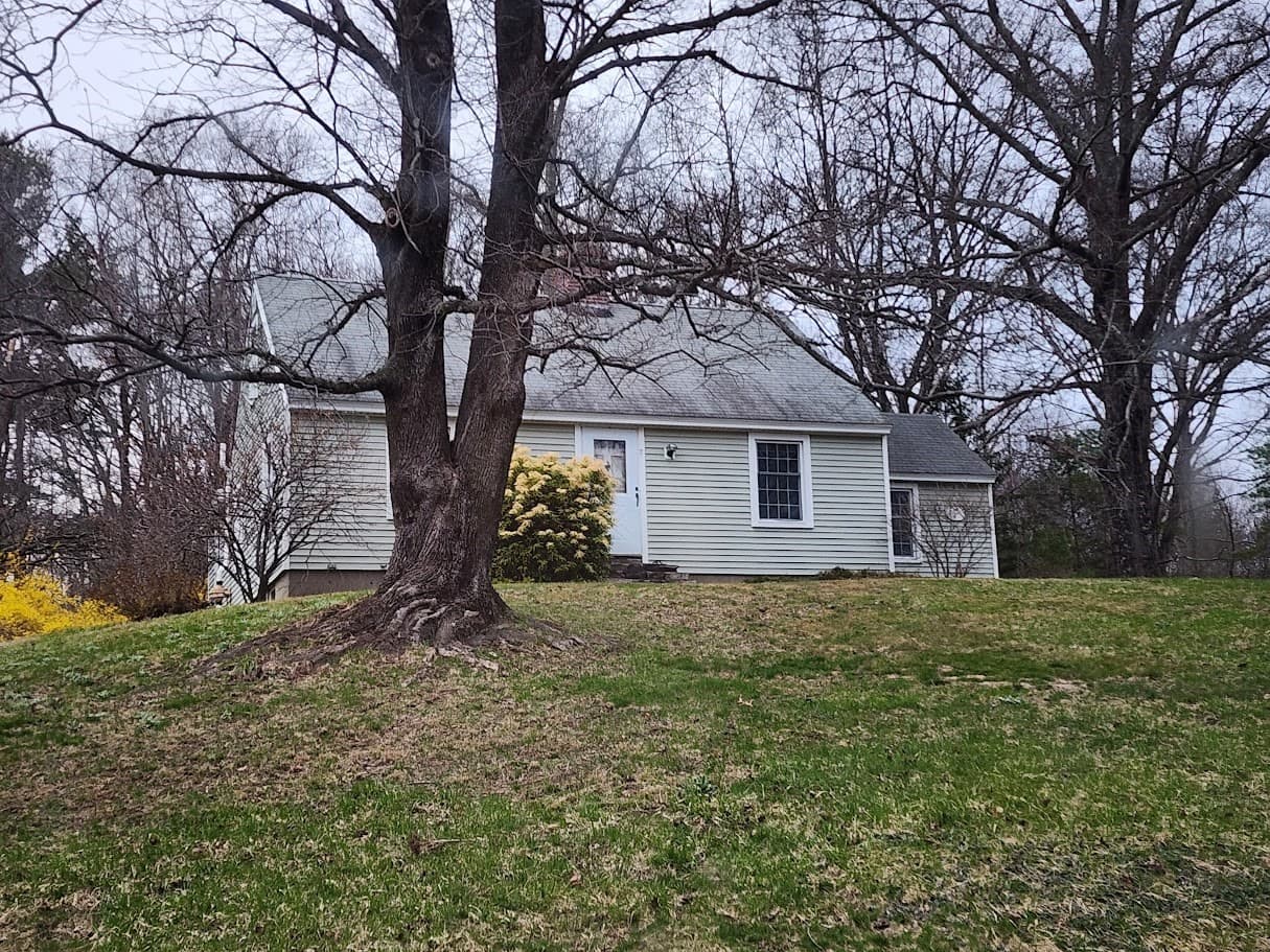 7 Windle Ave, Grafton MA 01536