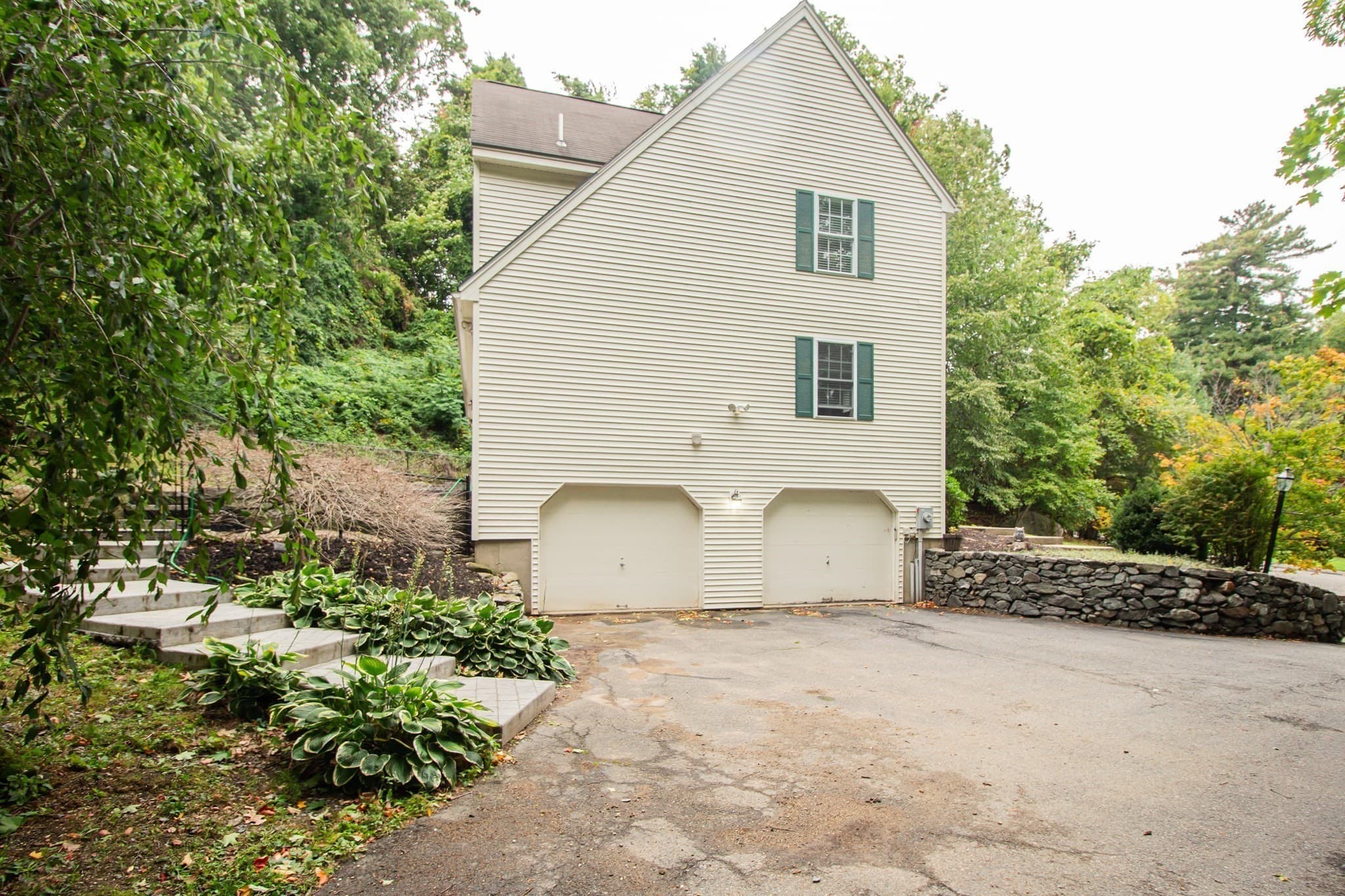 Single Family Residence at 68 Biscuit Hill Dr, Leominster MA 01453, Leominster, photo 3 of 26