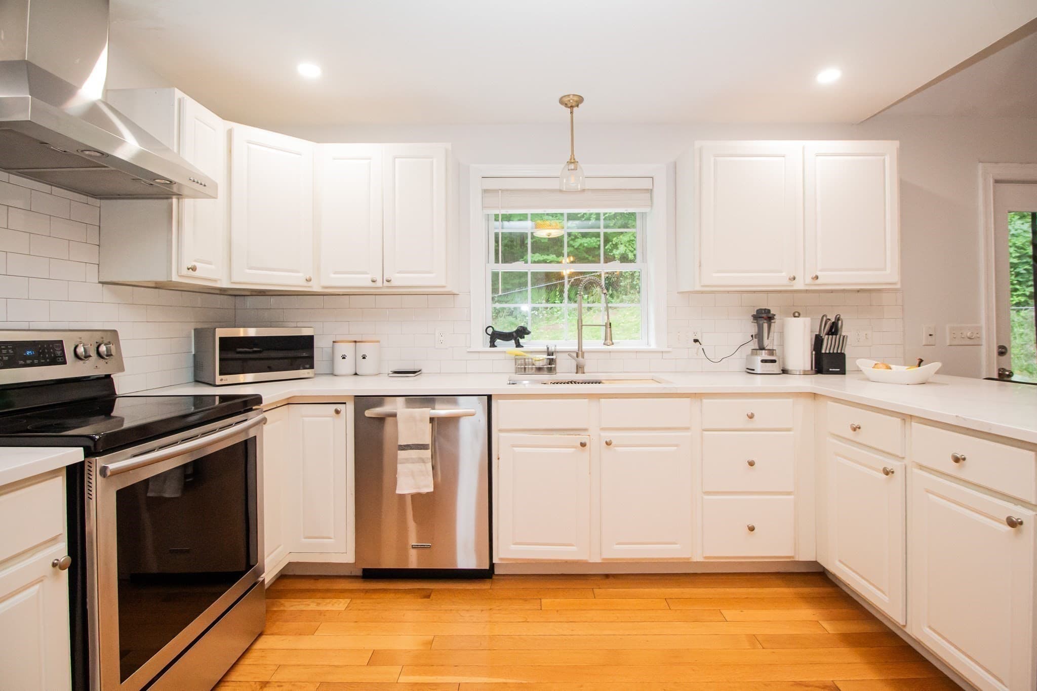Single Family Residence at 68 Biscuit Hill Dr, Leominster MA 01453, Leominster, photo 9 of 26