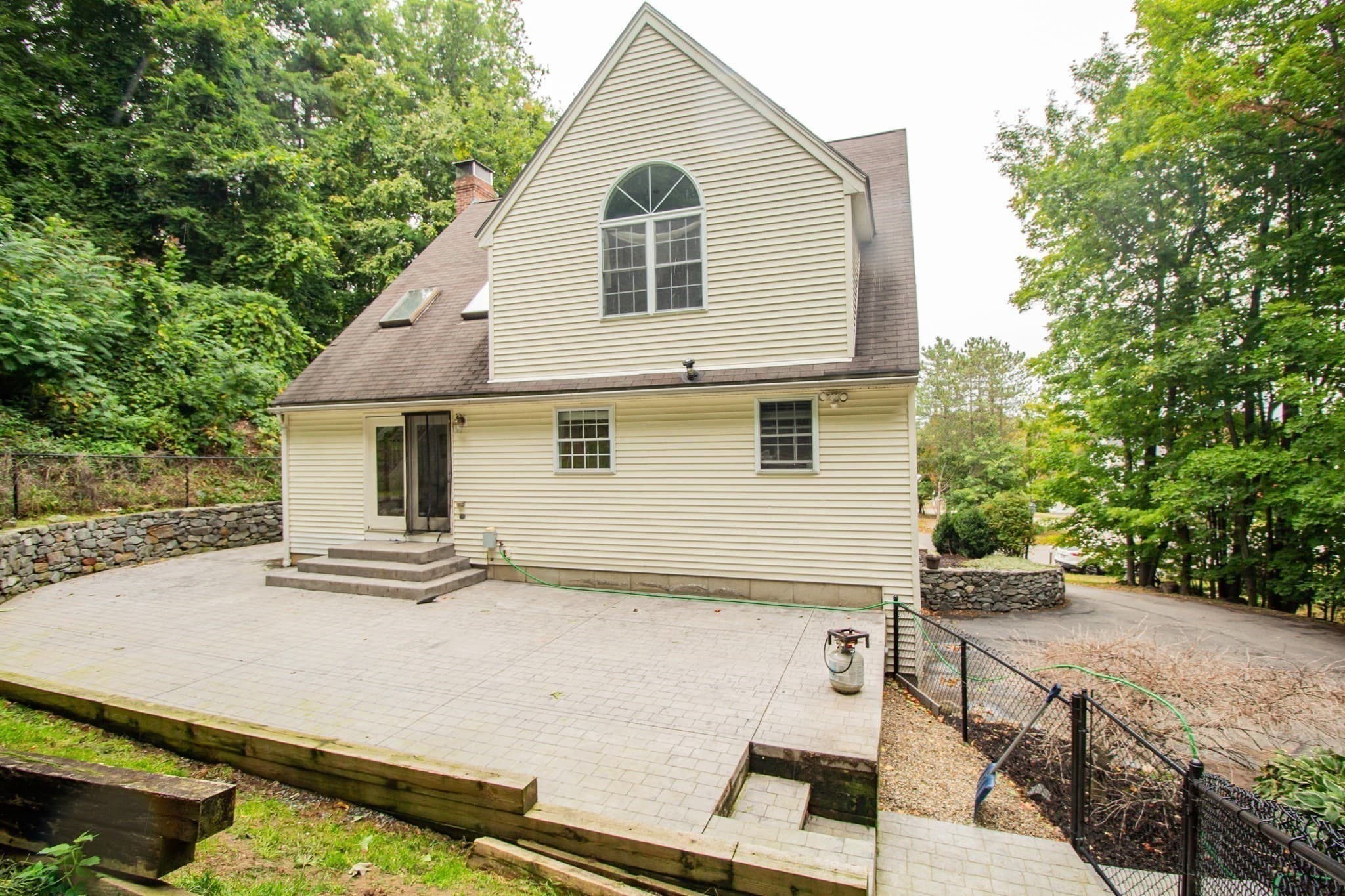 Single Family Residence at 68 Biscuit Hill Dr, Leominster MA 01453, Leominster, photo 4 of 26