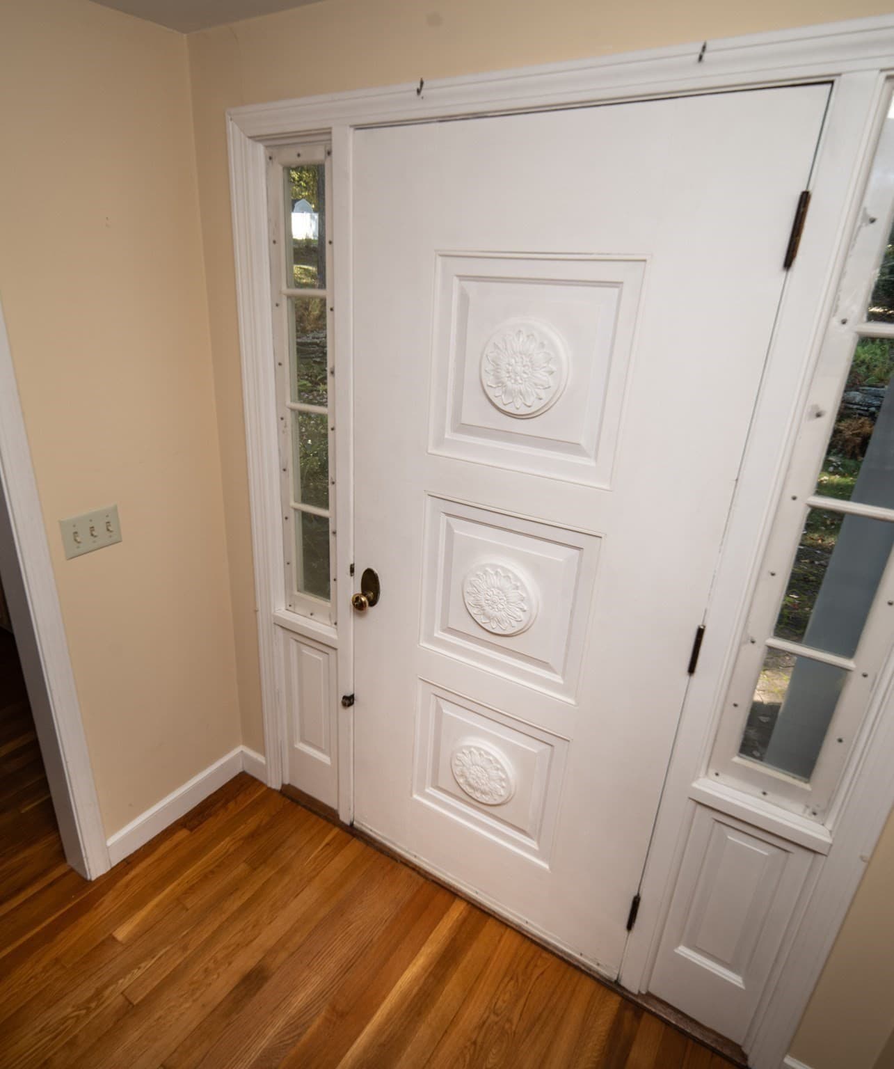Single Family Residence at 9 Cherlyn Dr, Northborough MA 01532, Northborough, photo 5 of 42