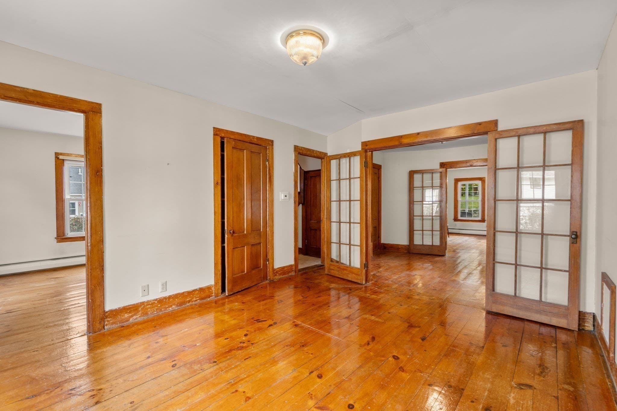 Multi Family at 106 Chestnut St, Southbridge MA 01550, photo 6 of 42