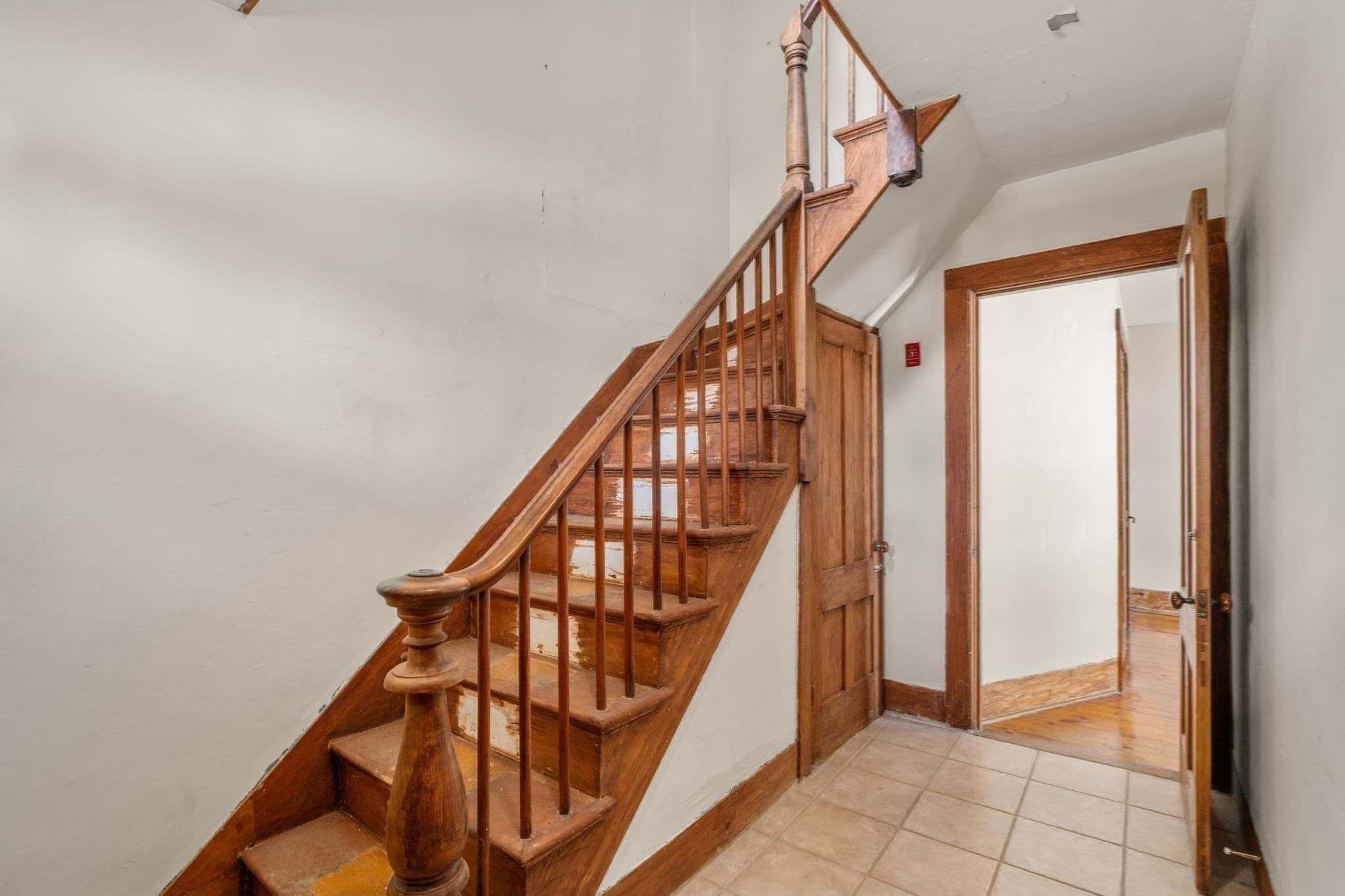 Multi Family at 106 Chestnut St, Southbridge MA 01550, photo 17 of 42