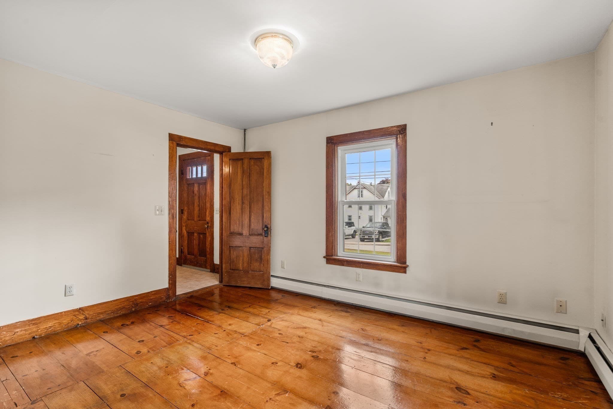 Multi Family at 106 Chestnut St, Southbridge MA 01550, photo 22 of 42