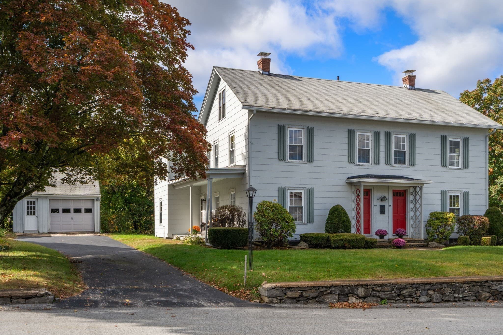 Multi Family at 106 Chestnut St, Southbridge MA 01550, photo 3 of 42