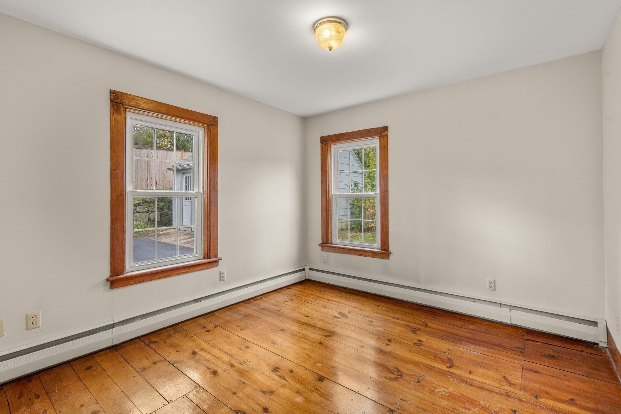 Multi Family at 106 Chestnut St, Southbridge MA 01550, photo 20 of 42