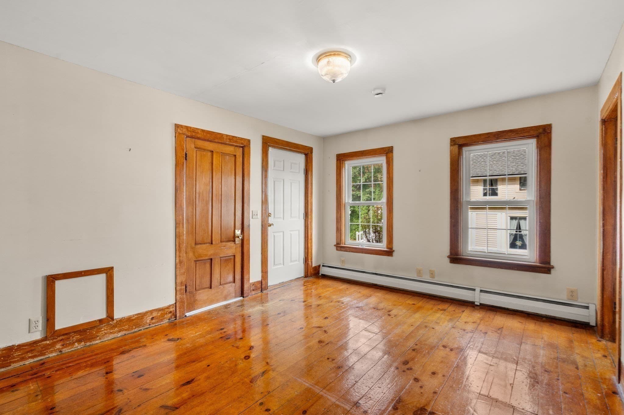 Multi Family at 106 Chestnut St, Southbridge MA 01550, photo 10 of 42