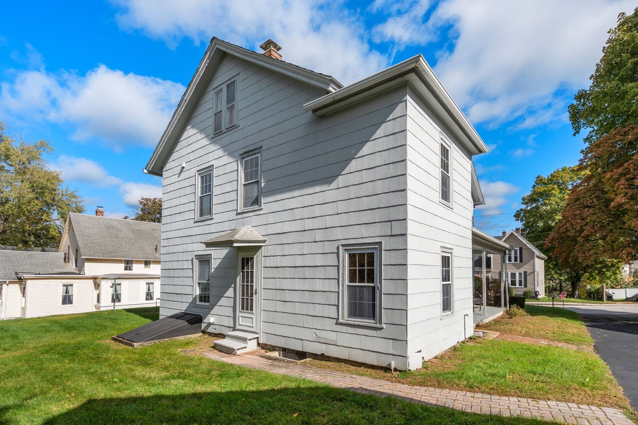 Multi Family at 106 Chestnut St, Southbridge MA 01550, photo 40 of 42