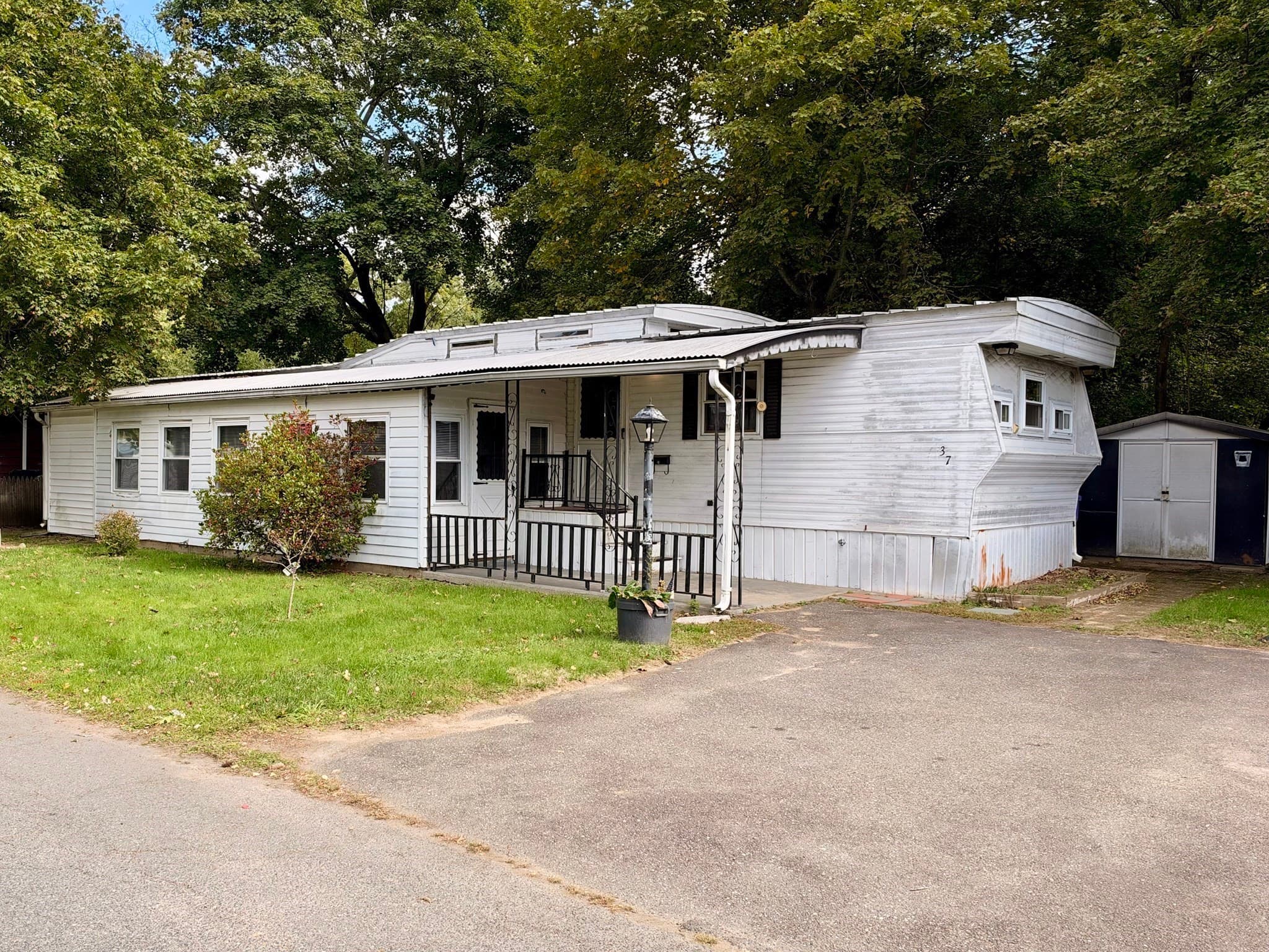 37 Pioneer Way # 37, Springfield MA 01119