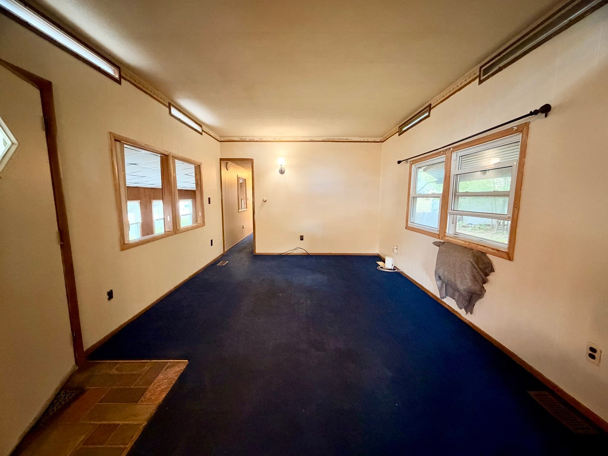 Mobile Home at 37 Pioneer Way # 37, Springfield MA 01119, Springfield, photo 5 of 29