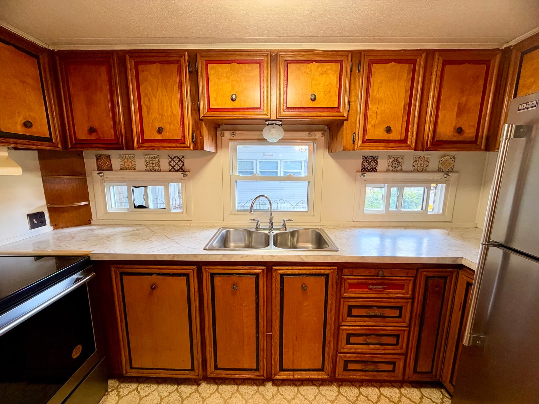Mobile Home at 37 Pioneer Way # 37, Springfield MA 01119, Springfield, photo 10 of 29