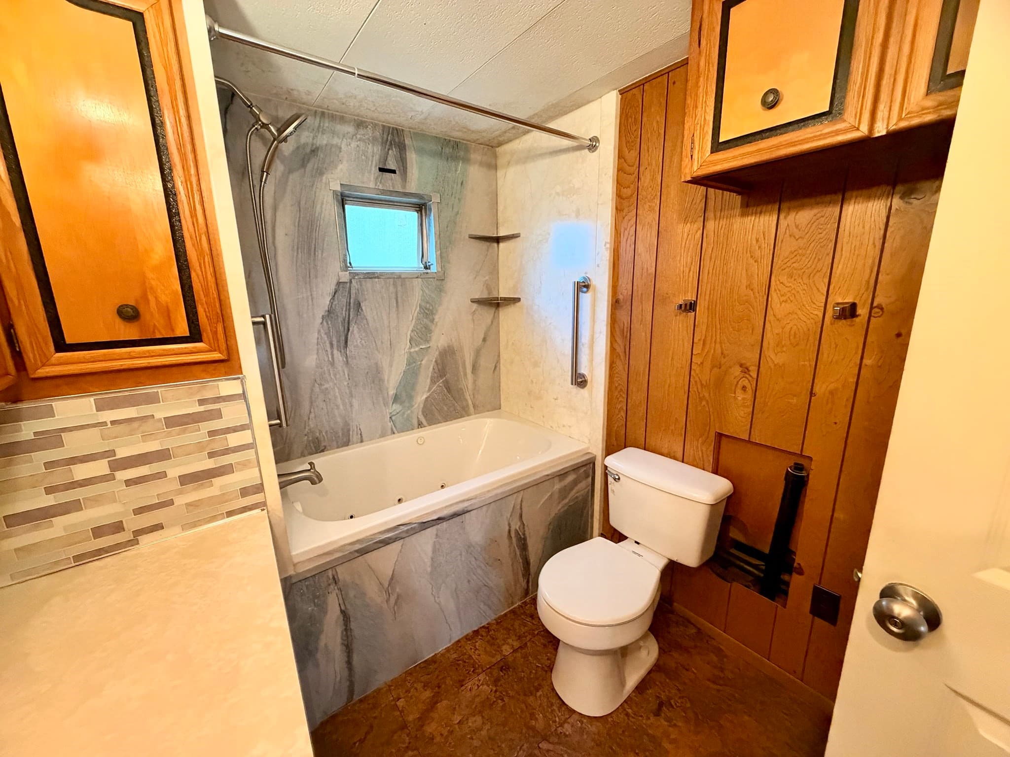 Mobile Home at 37 Pioneer Way # 37, Springfield MA 01119, Springfield, photo 18 of 29