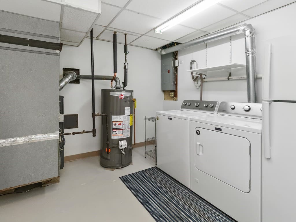Condominium at 33 Auburn St # 2, Waltham MA 02453, Waltham, photo 25 of 37