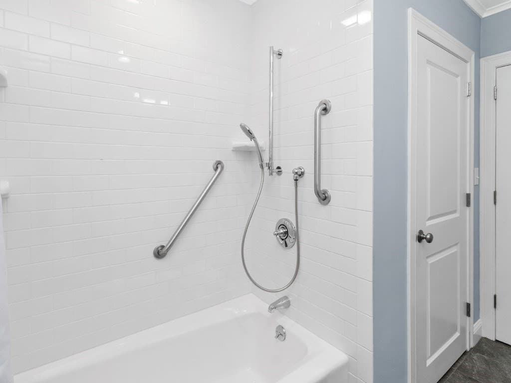 Condominium at 33 Auburn St # 2, Waltham MA 02453, Waltham, photo 21 of 37