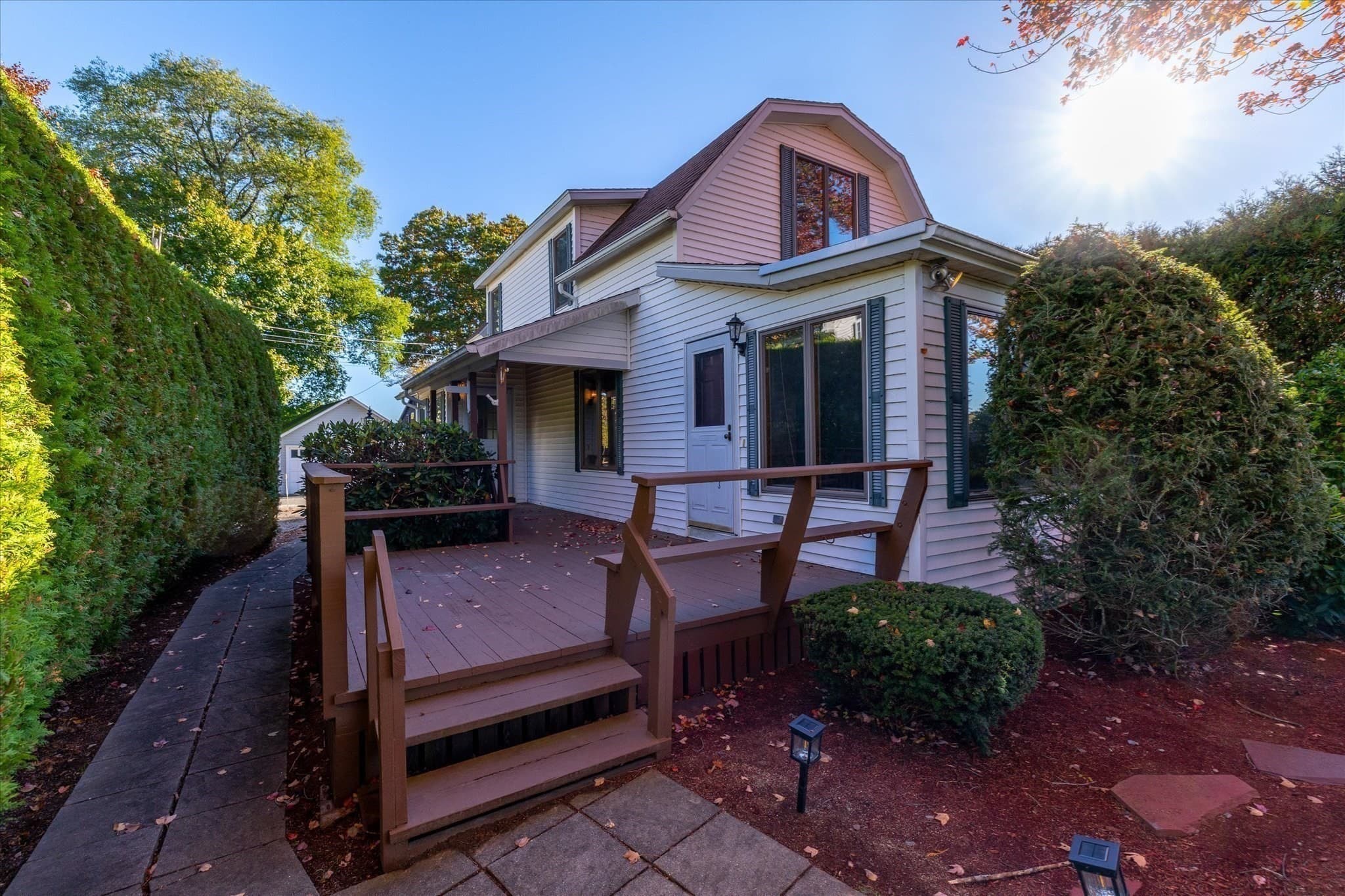 Single Family Residence at 47 Point Pleasant Rd, Webster MA 01570, photo 2 of 39