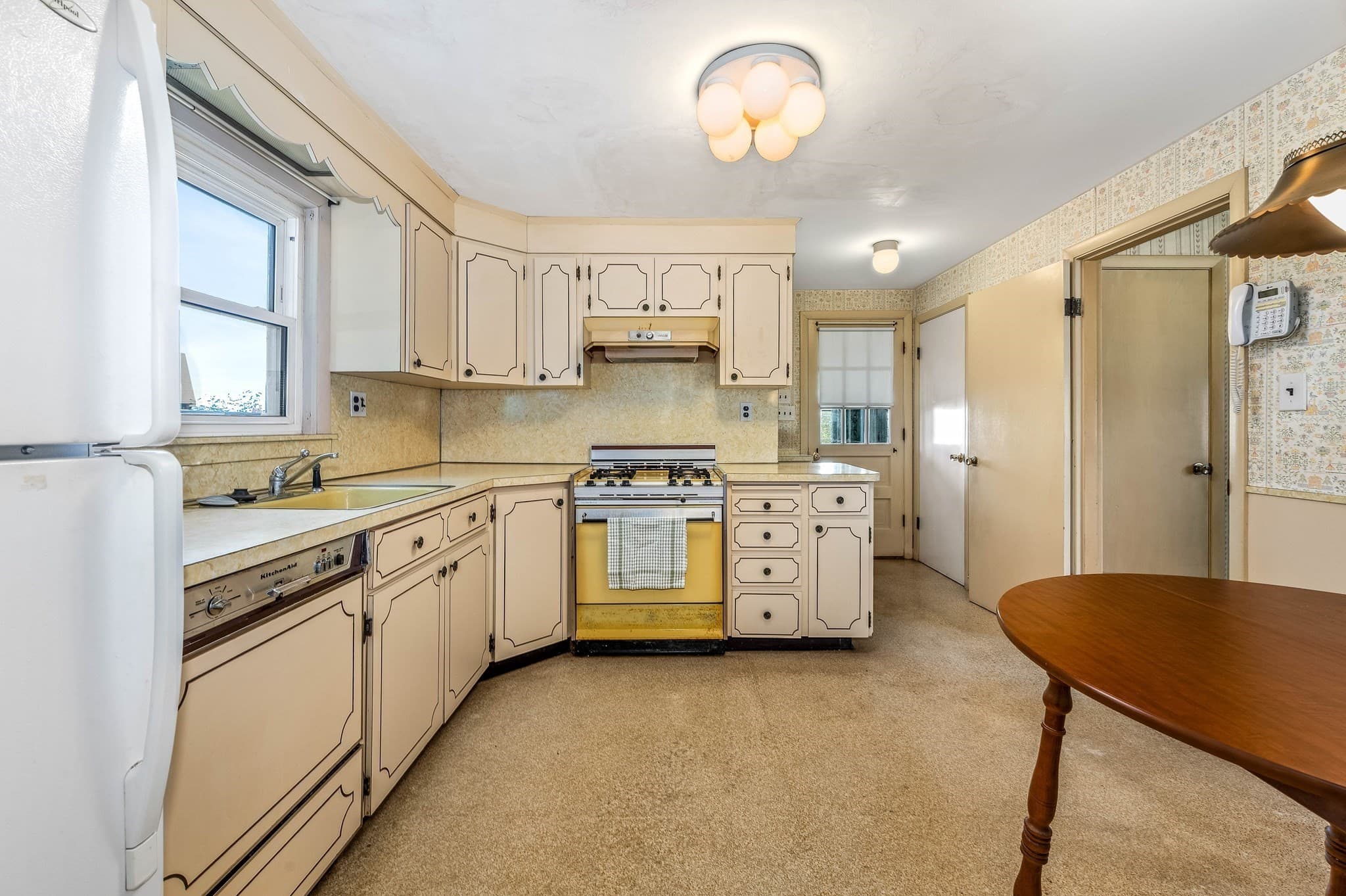 Single Family Residence at 40 Winstead Avenue, Dedham MA 02026, photo 11 of 30