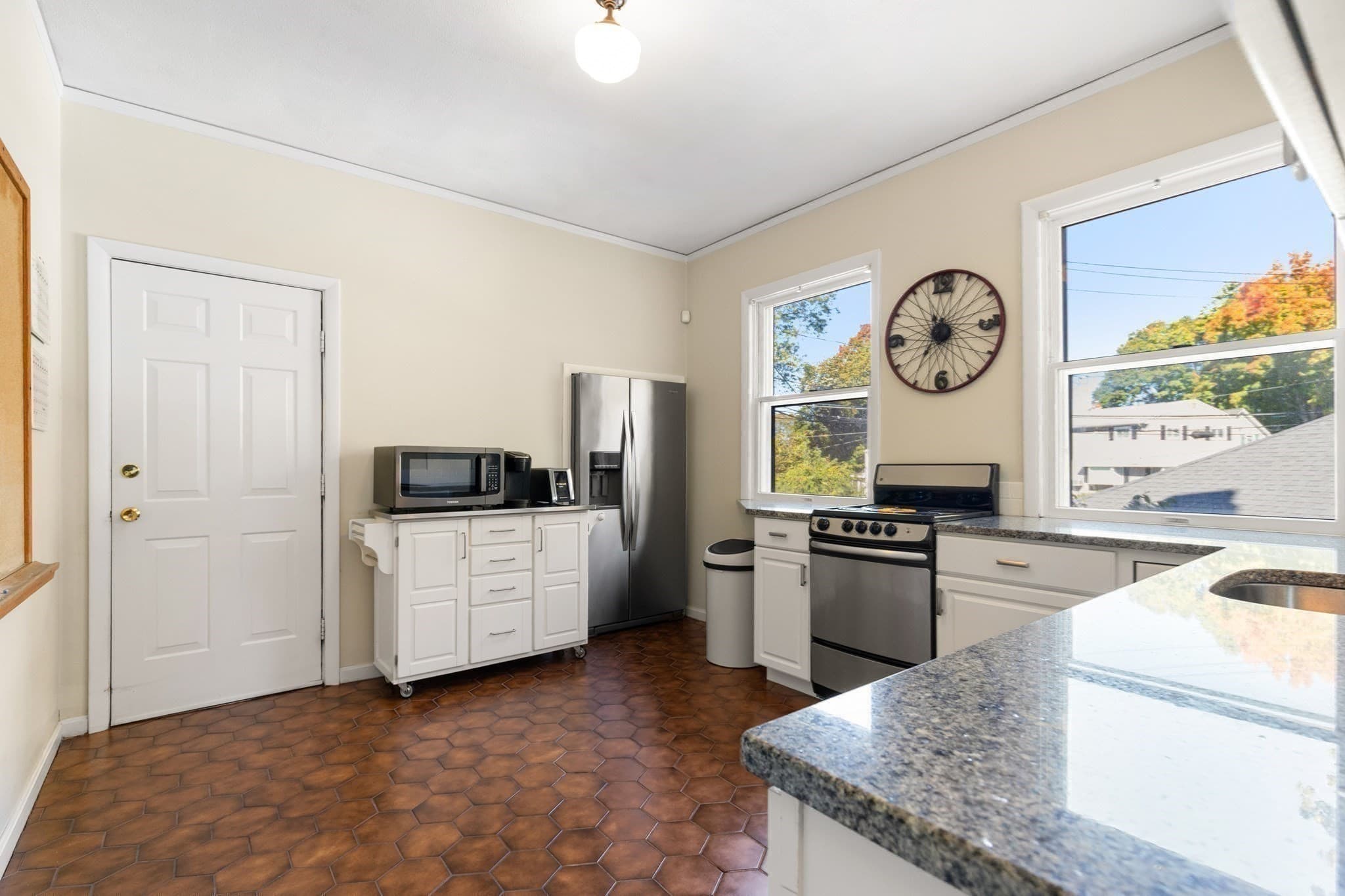 Single Family Residence at 48 Elm Street, Stoneham MA 02180, Stoneham, photo 13 of 27
