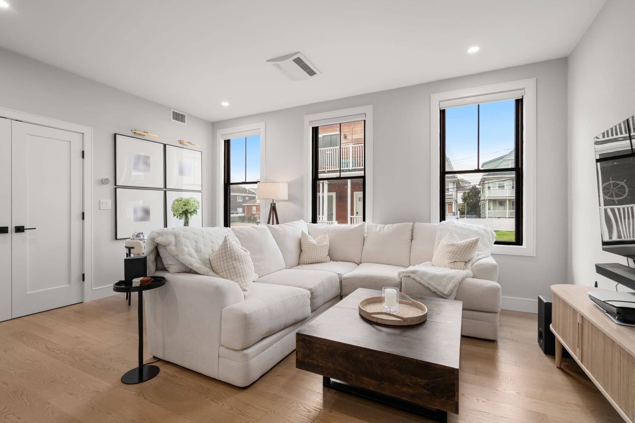 Condominium at 70 Shawsheen # 2, Boston MA 02128, Boston, photo 13 of 31