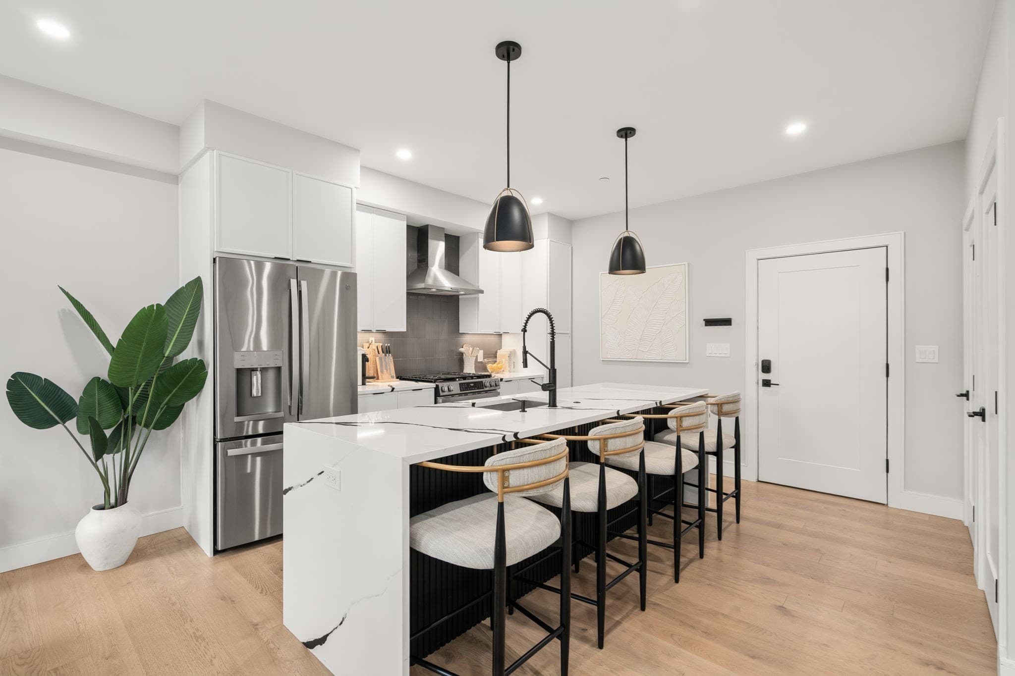 Condominium at 70 Shawsheen # 2, Boston MA 02128, Boston, photo 5 of 31