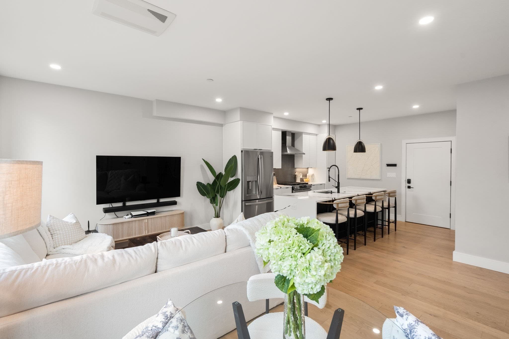 Condominium at 70 Shawsheen # 2, Boston MA 02128, Boston, photo 10 of 31