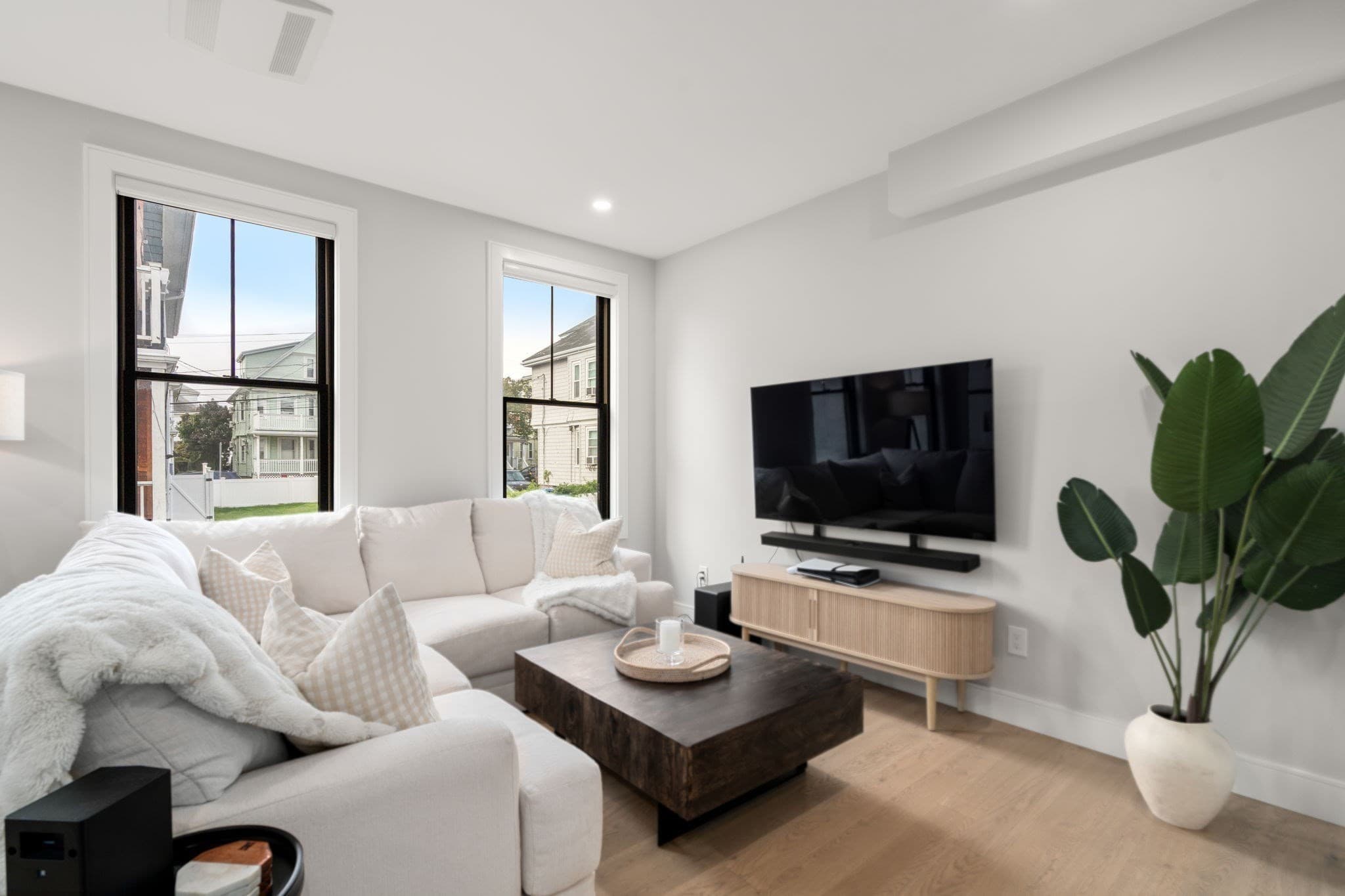 Condominium at 70 Shawsheen # 2, Boston MA 02128, Boston, photo 11 of 31