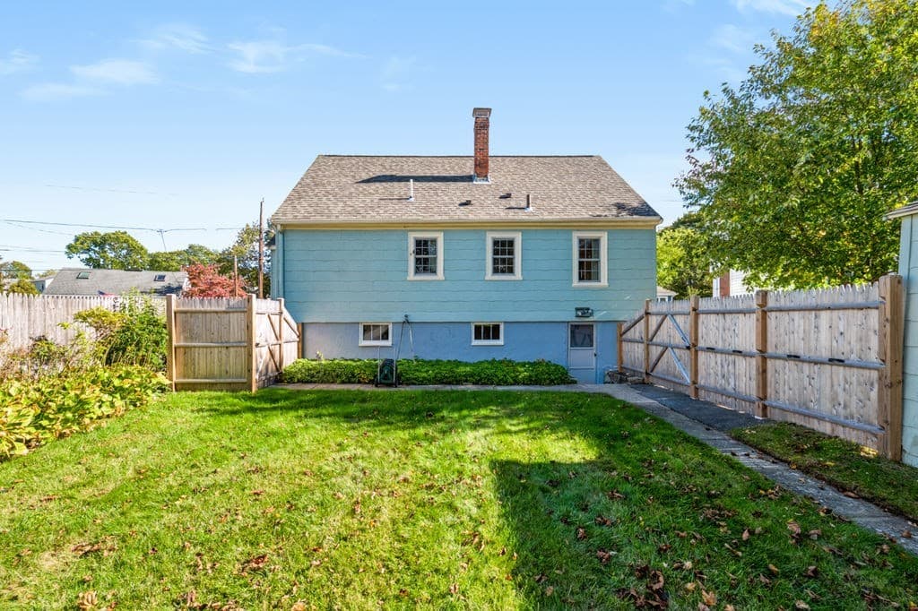 Single Family Residence at 25 Hillcrest Ave, Beverly MA 01915, Beverly, photo 27 of 35