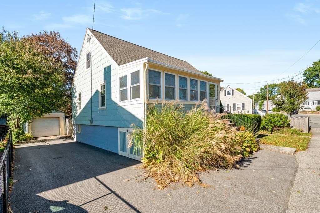 Single Family Residence at 25 Hillcrest Ave, Beverly MA 01915, Beverly, photo 2 of 35