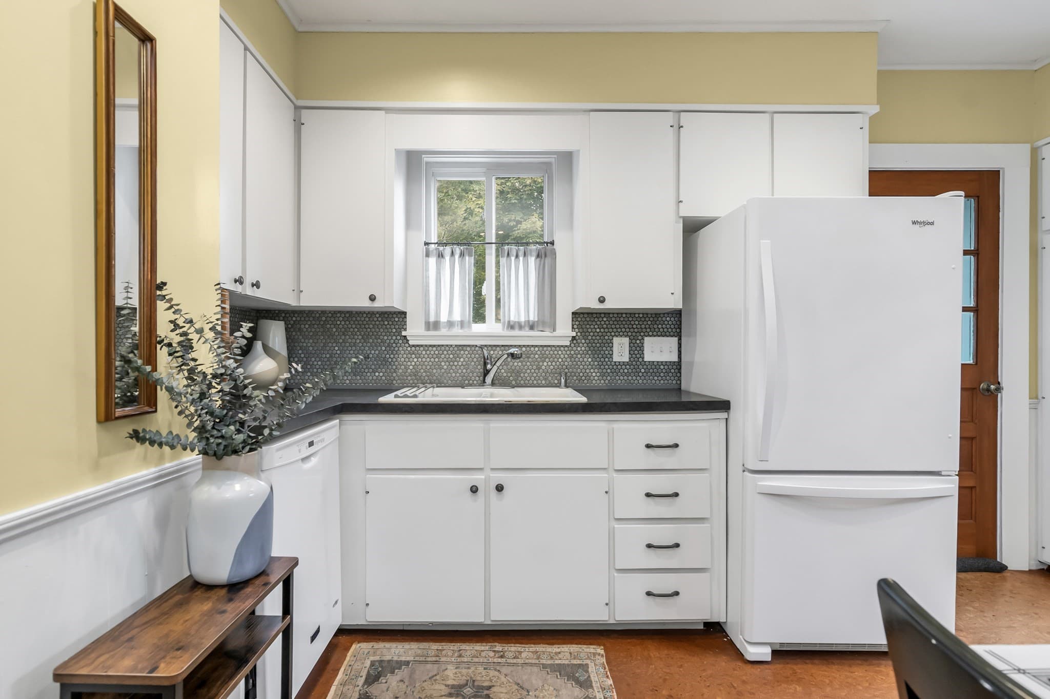 Single Family Residence at 15 Larchmont Rd, Salem MA 01970, Salem, photo 18 of 42