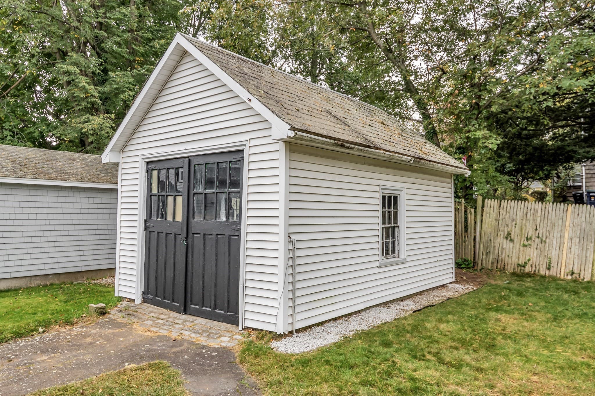 Single Family Residence at 15 Larchmont Rd, Salem MA 01970, Salem, photo 35 of 42