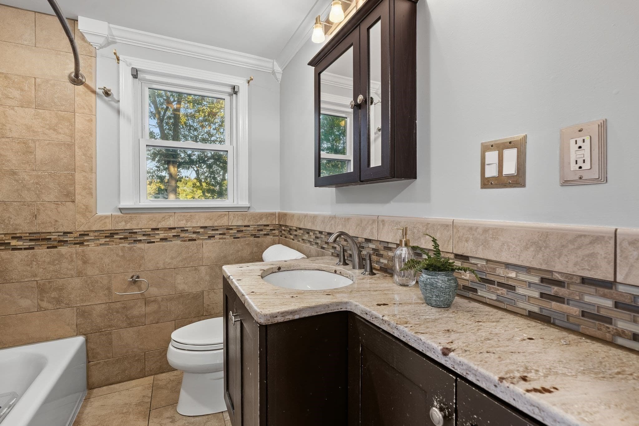 Single Family Residence at 107 Glenellen, Boston MA 02132, Boston, photo 10 of 27
