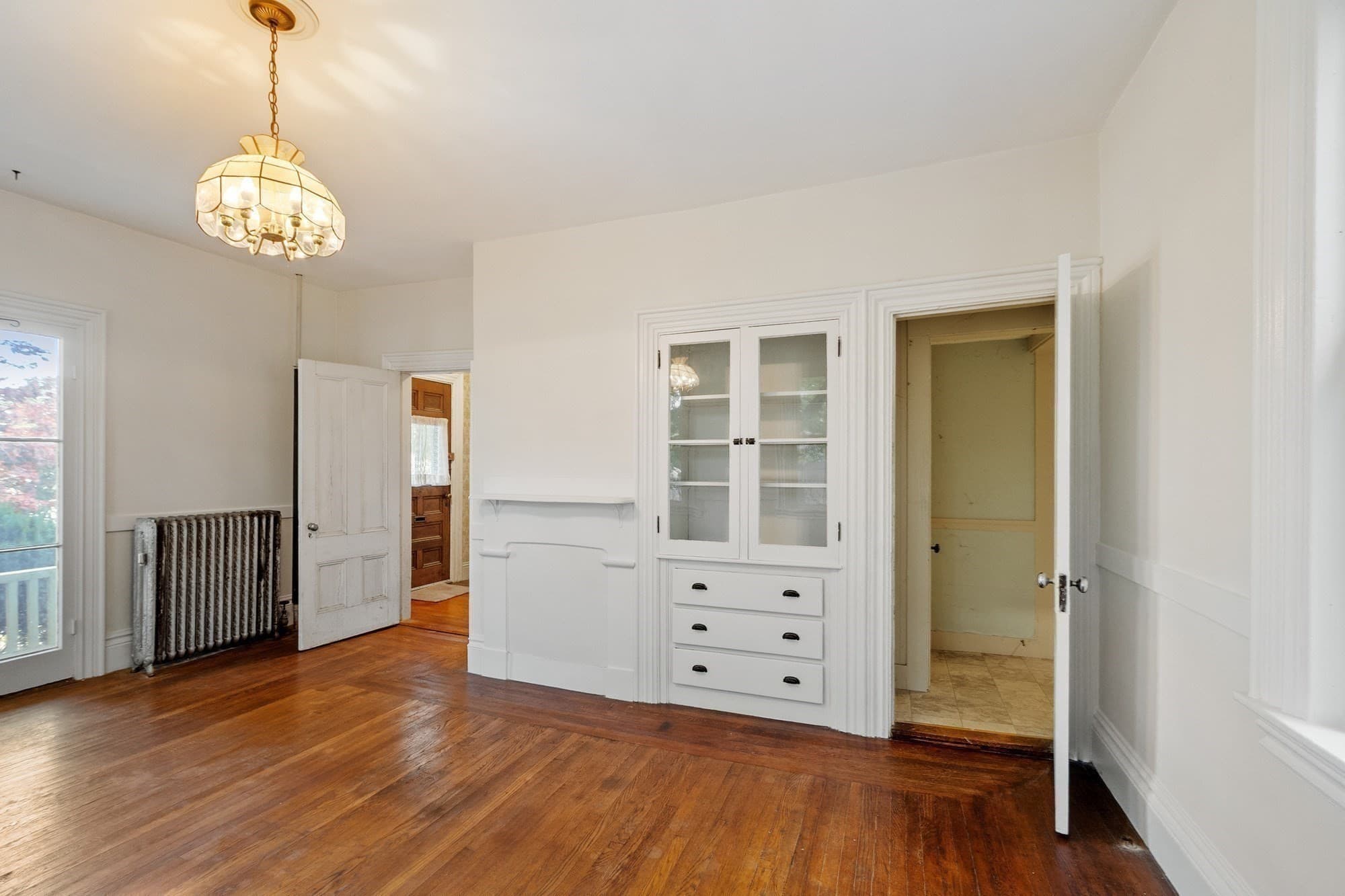 Single Family Residence at 330 Washington Street, Melrose MA 02176, Melrose, photo 10 of 41