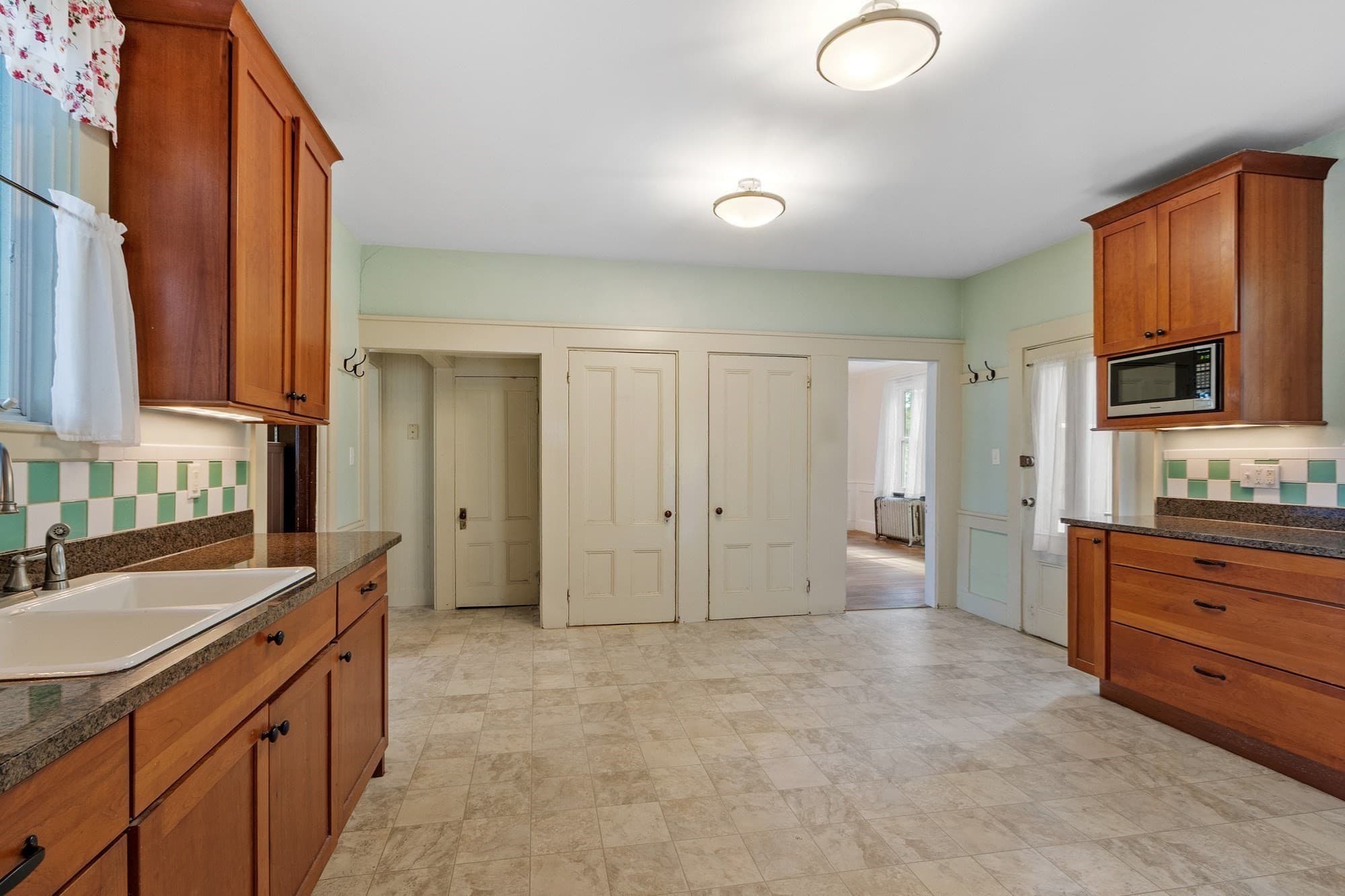 Single Family Residence at 330 Washington Street, Melrose MA 02176, Melrose, photo 14 of 41