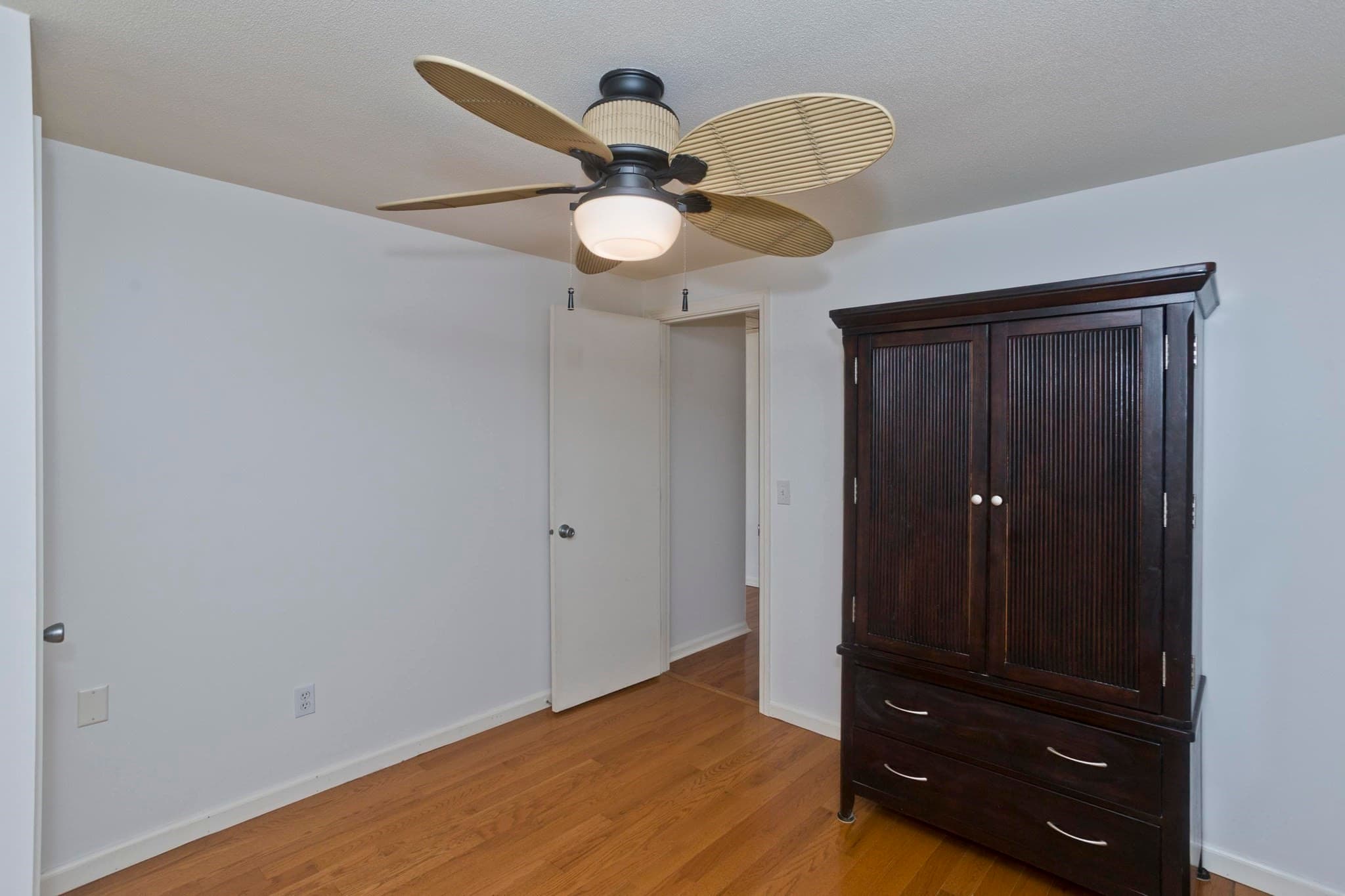 Single Family Residence at 20 Strong Street, Easthampton MA 01027, photo 17 of 37