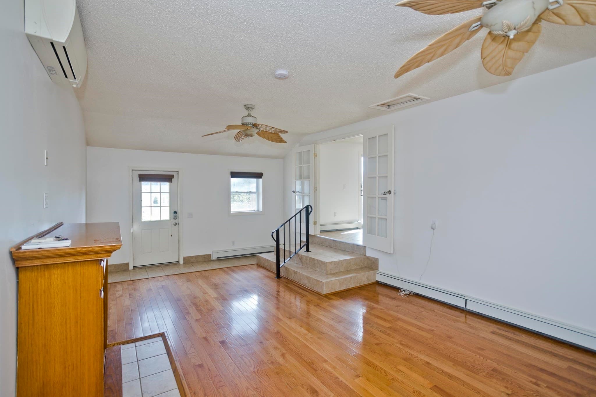 Single Family Residence at 20 Strong Street, Easthampton MA 01027, photo 4 of 37
