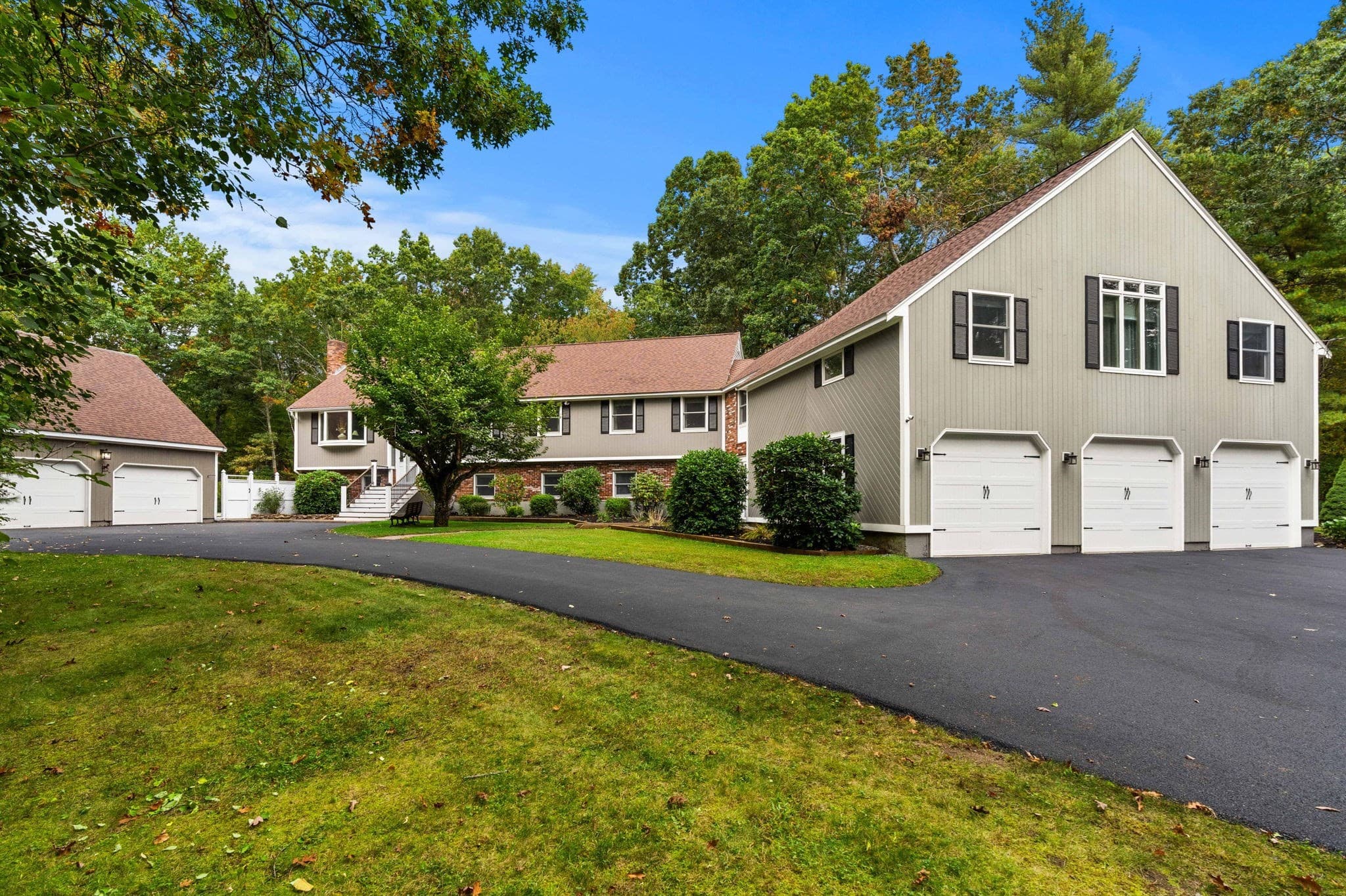 202 Lacy St, North Andover MA 01845