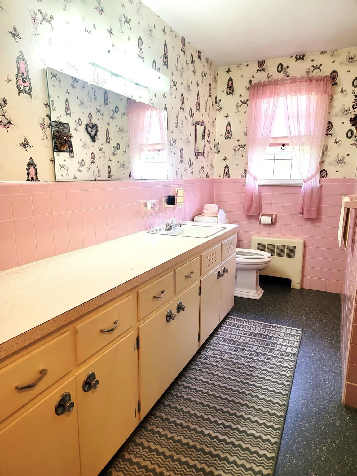 Single Family Residence at 232 Somers Rd, East Longmeadow MA 01028, East Longmeadow, photo 6 of 17