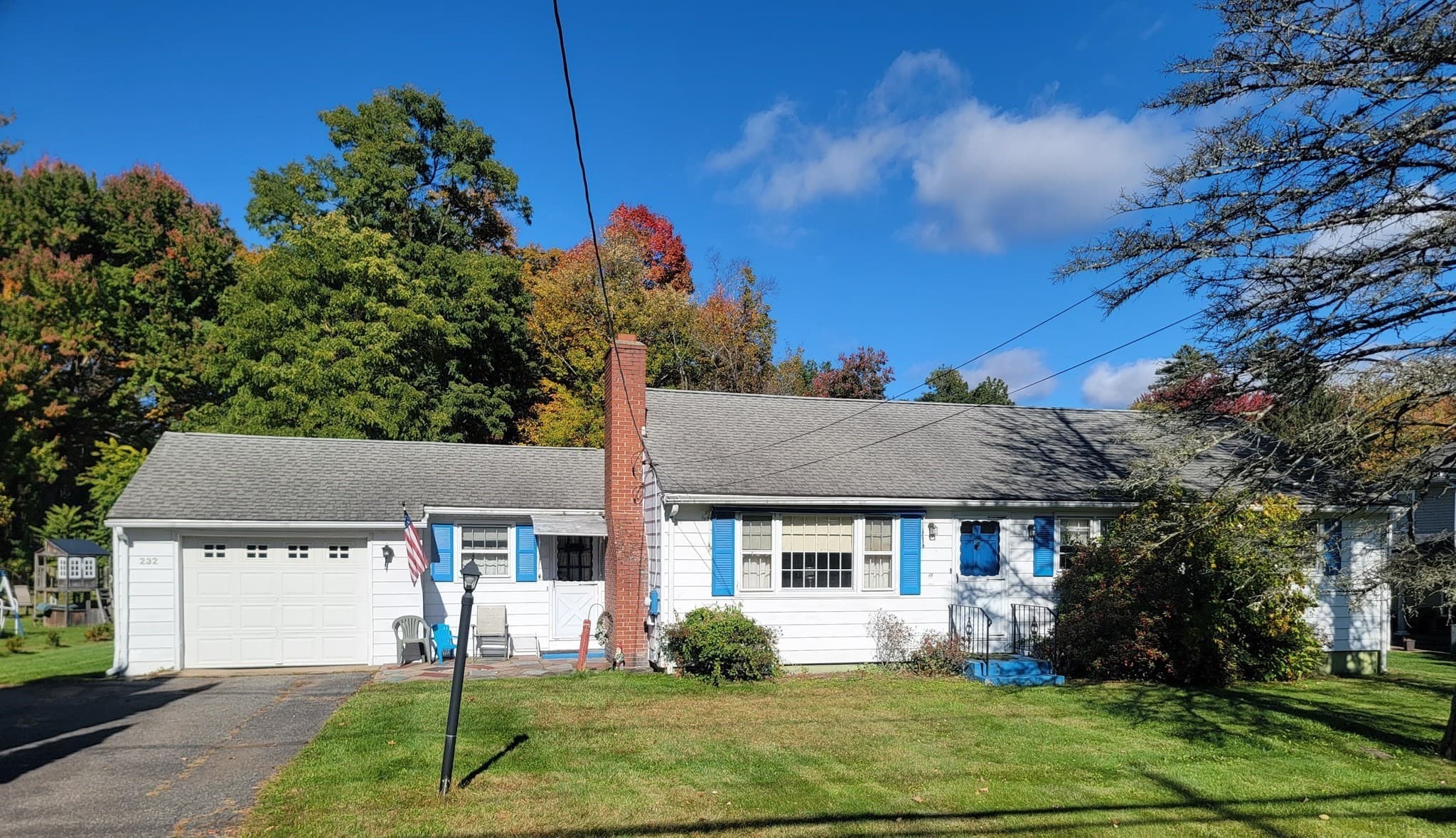 232 Somers Rd, East Longmeadow MA 01028