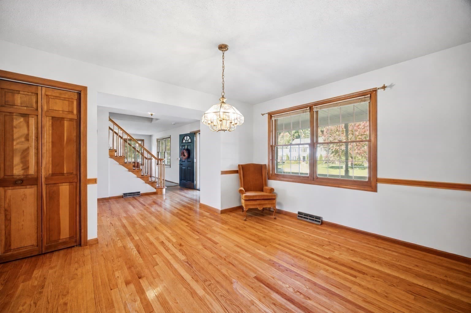 Single Family Residence at 15 Tamarack Dr, East Longmeadow MA 01028, photo 10 of 36