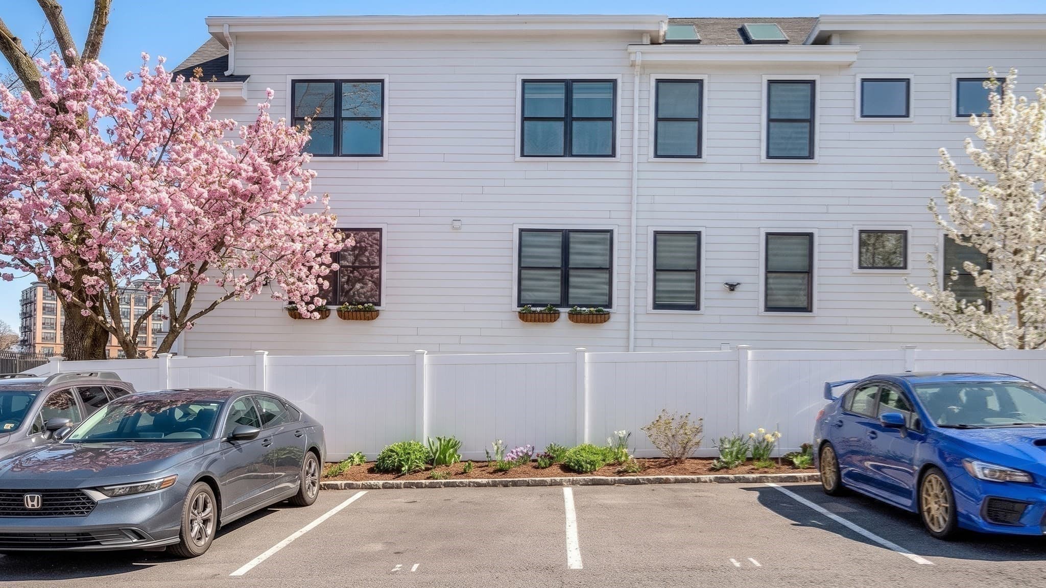 Condominium at 121 E Cottage St # 4, Boston MA 02125, Boston, photo 23 of 32