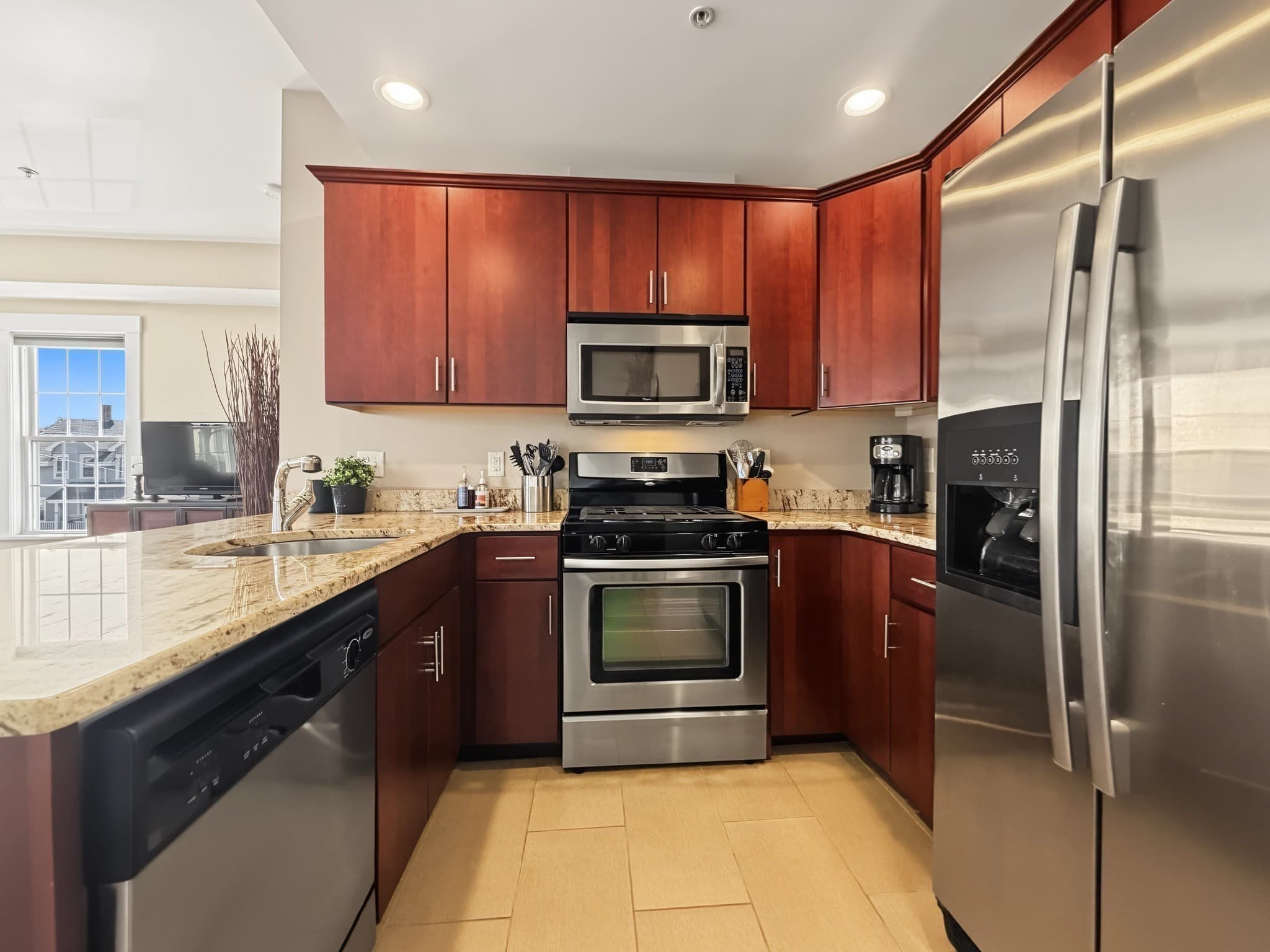 Condominium at 121 E Cottage St # 4, Boston MA 02125, Boston, photo 10 of 32