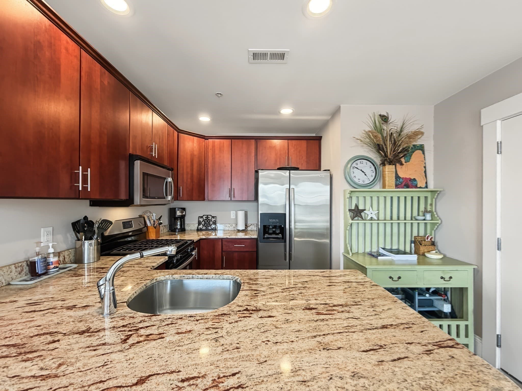 Condominium at 121 E Cottage St # 4, Boston MA 02125, Boston, photo 8 of 32