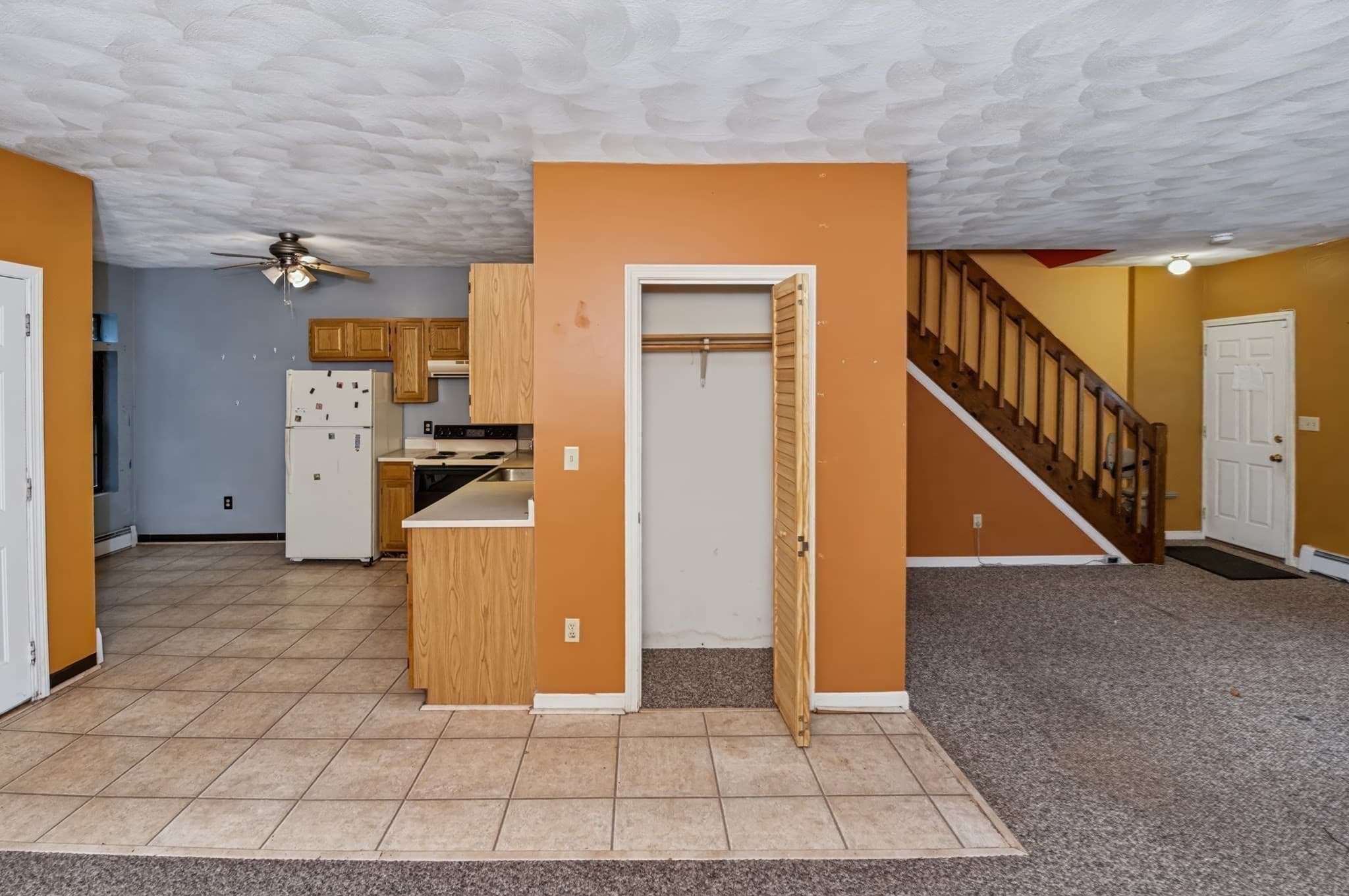 Condominium at 33 Grove St # 33, Clinton MA 01510, photo 10 of 36