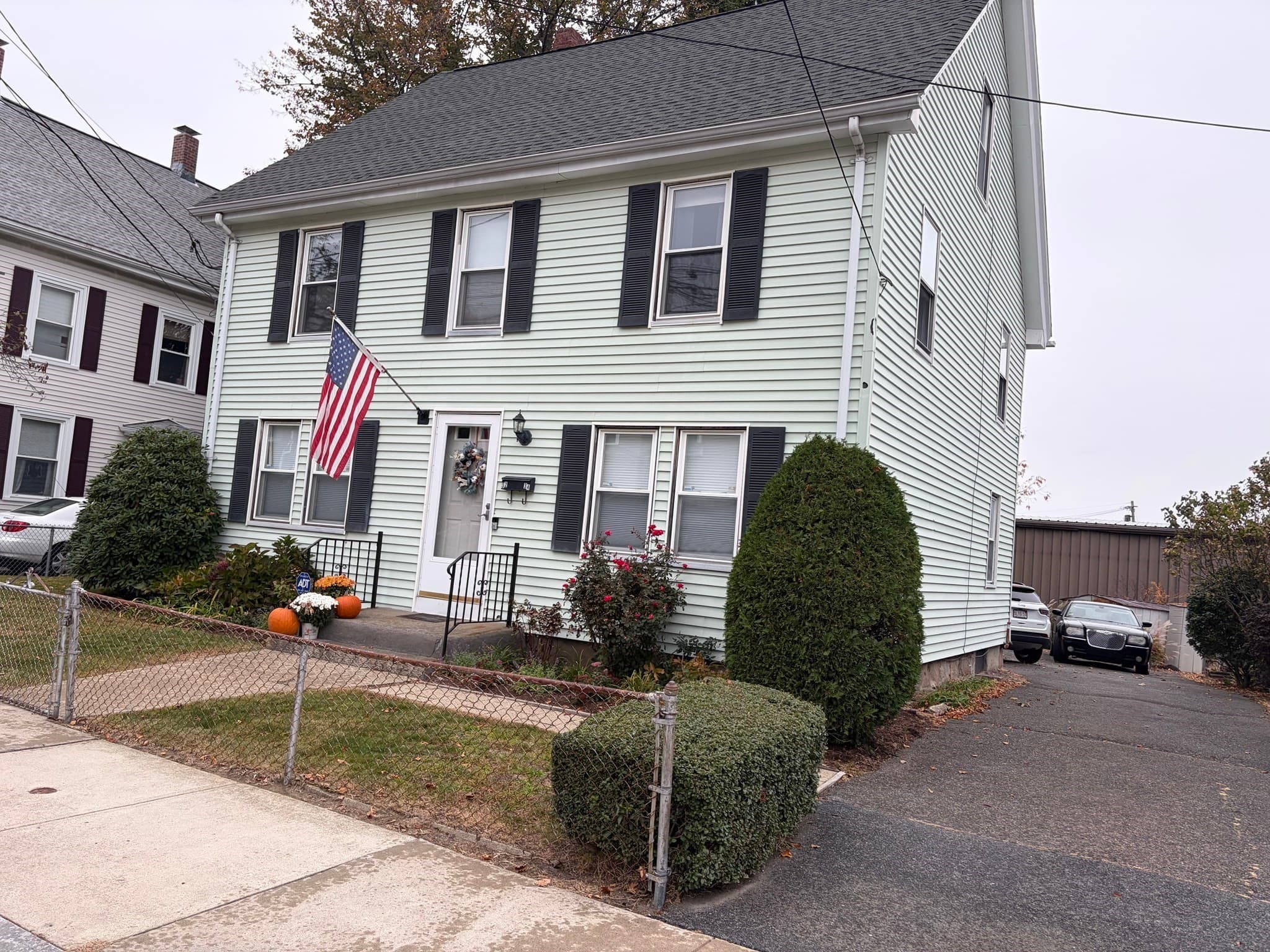 32 Oak Street, Waltham MA 02453