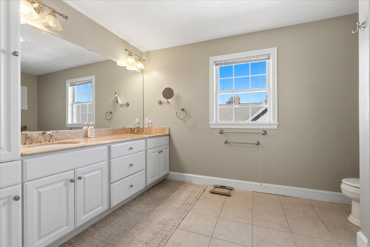 Condominium at 146 Adams Street # 2, Waltham MA 02453, Waltham, photo 8 of 26