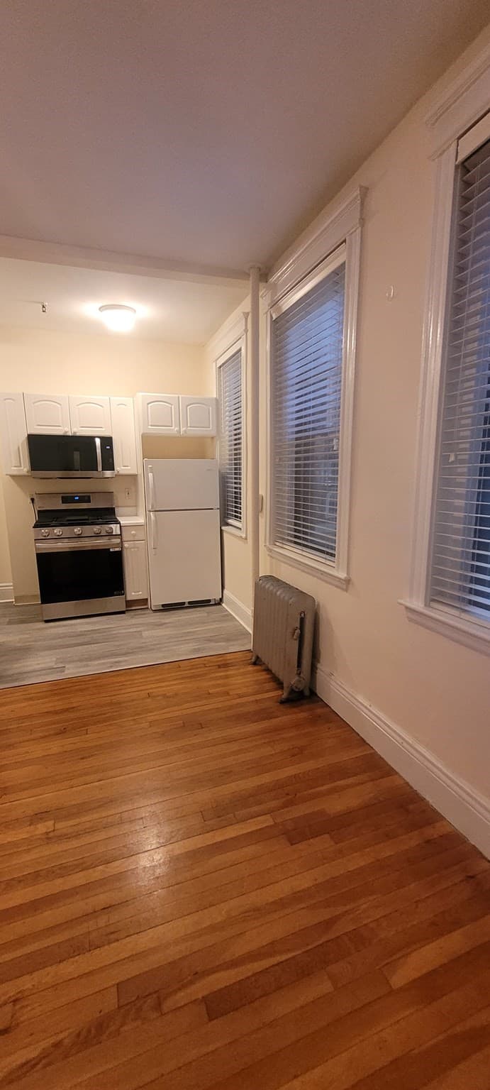 Condominium at 60 Queensberry St # 2, Boston MA 02215, Boston, photo 9 of 12