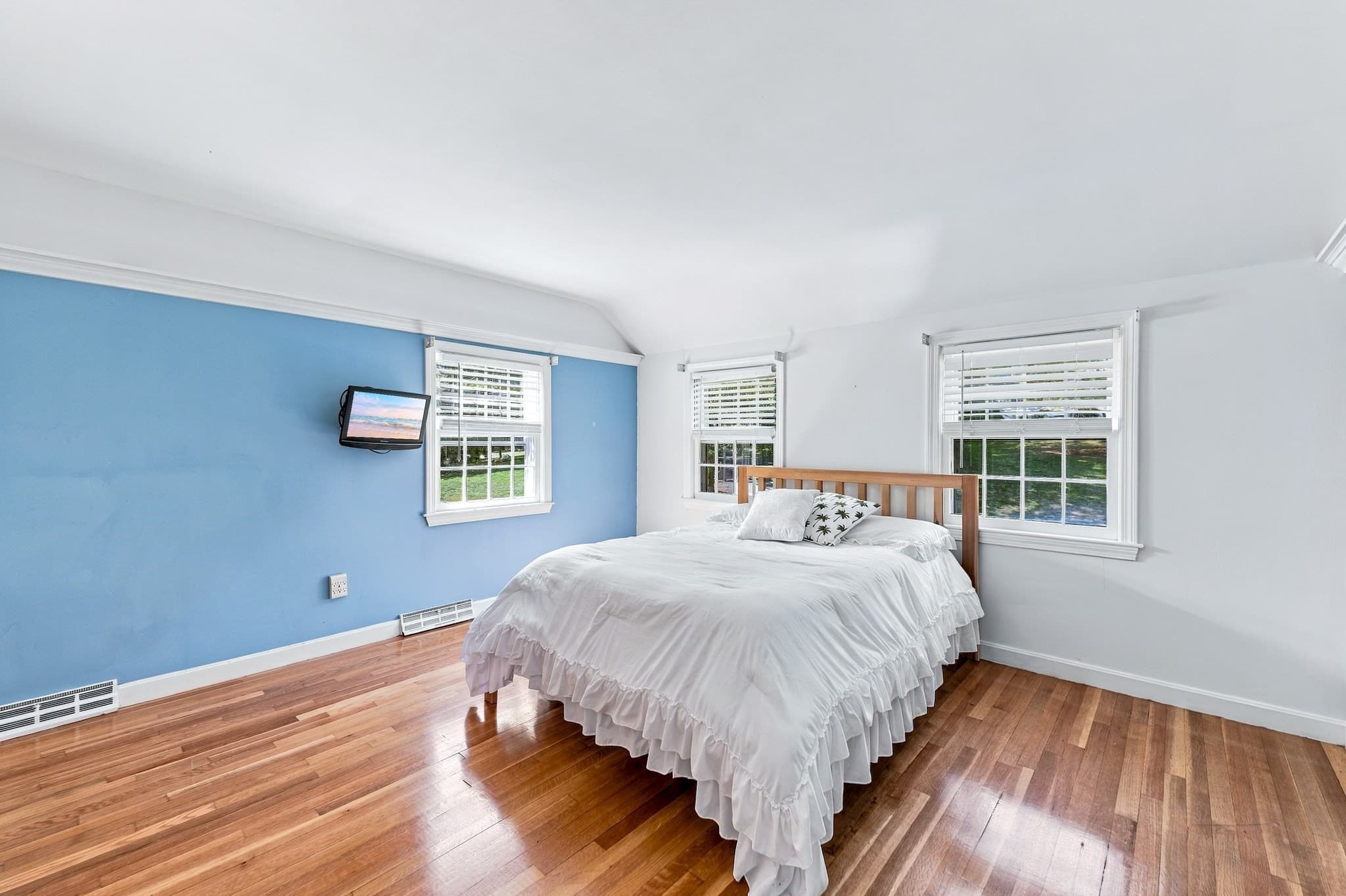 Single Family Residence at 41 Amble Rd, Chelmsford MA 01824, Chelmsford, photo 27 of 32