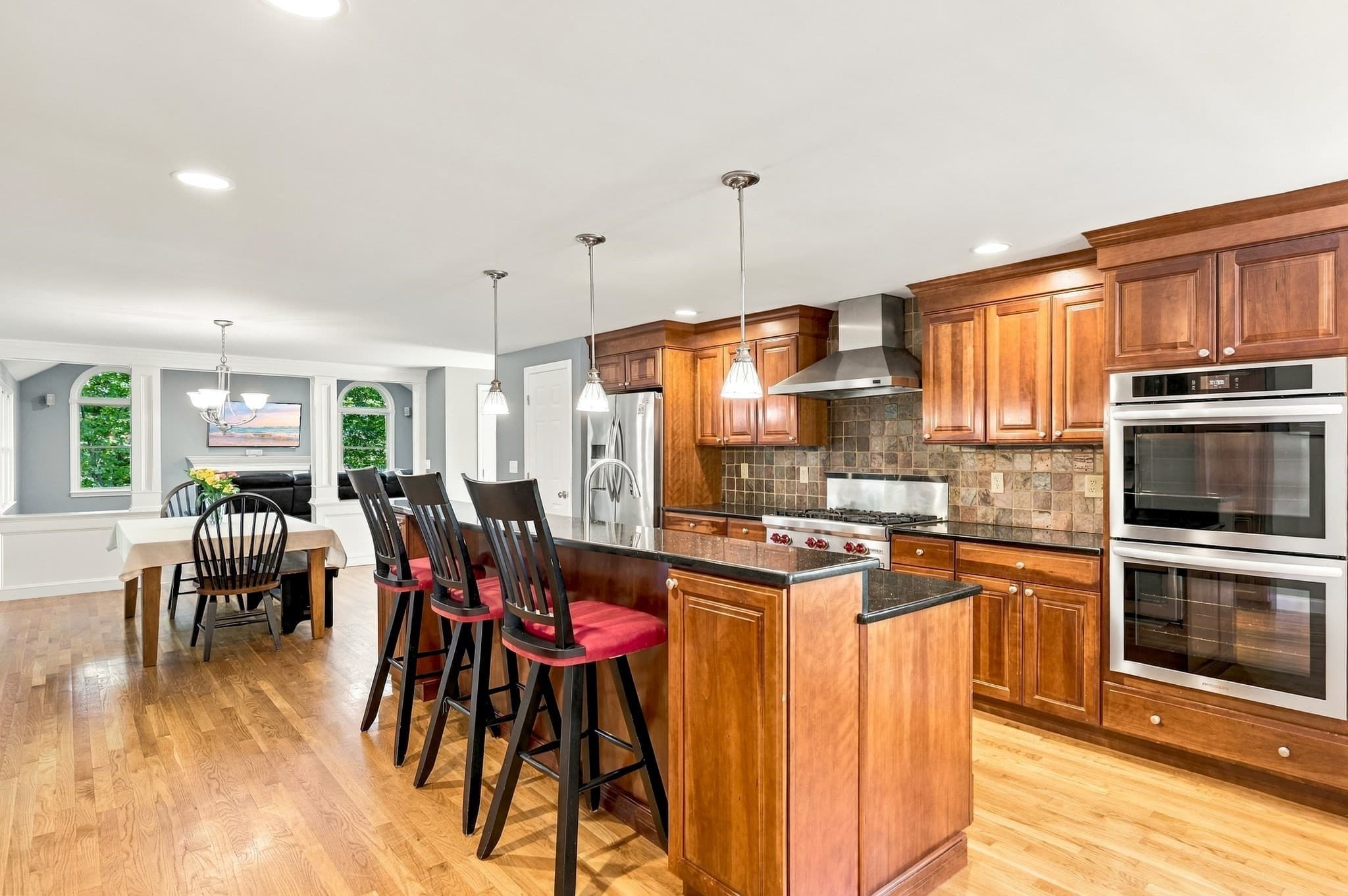 Single Family Residence at 41 Amble Rd, Chelmsford MA 01824, Chelmsford, photo 9 of 32